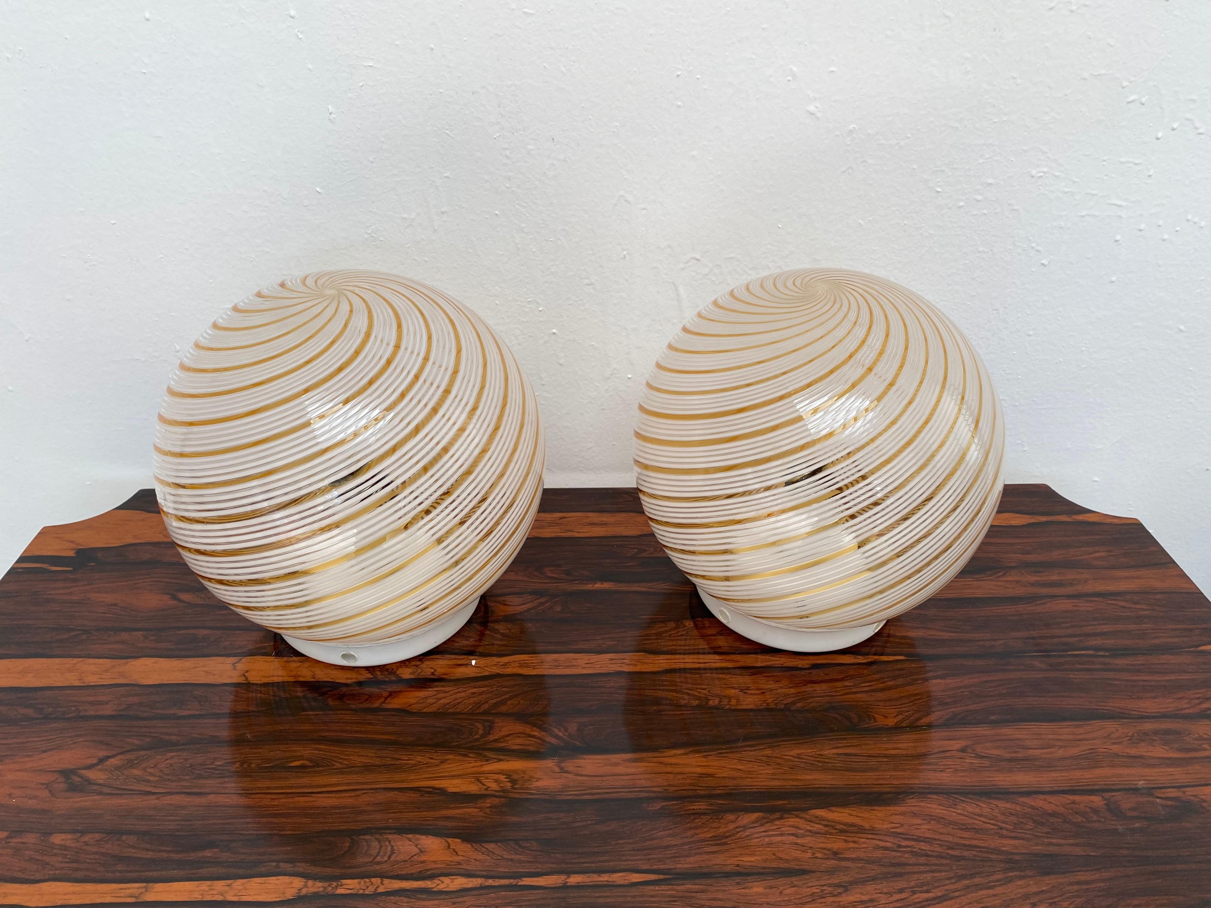 Pair of Mid-Century Modern Table Lamps Attributed to Venini, Murano, circa 1970 10