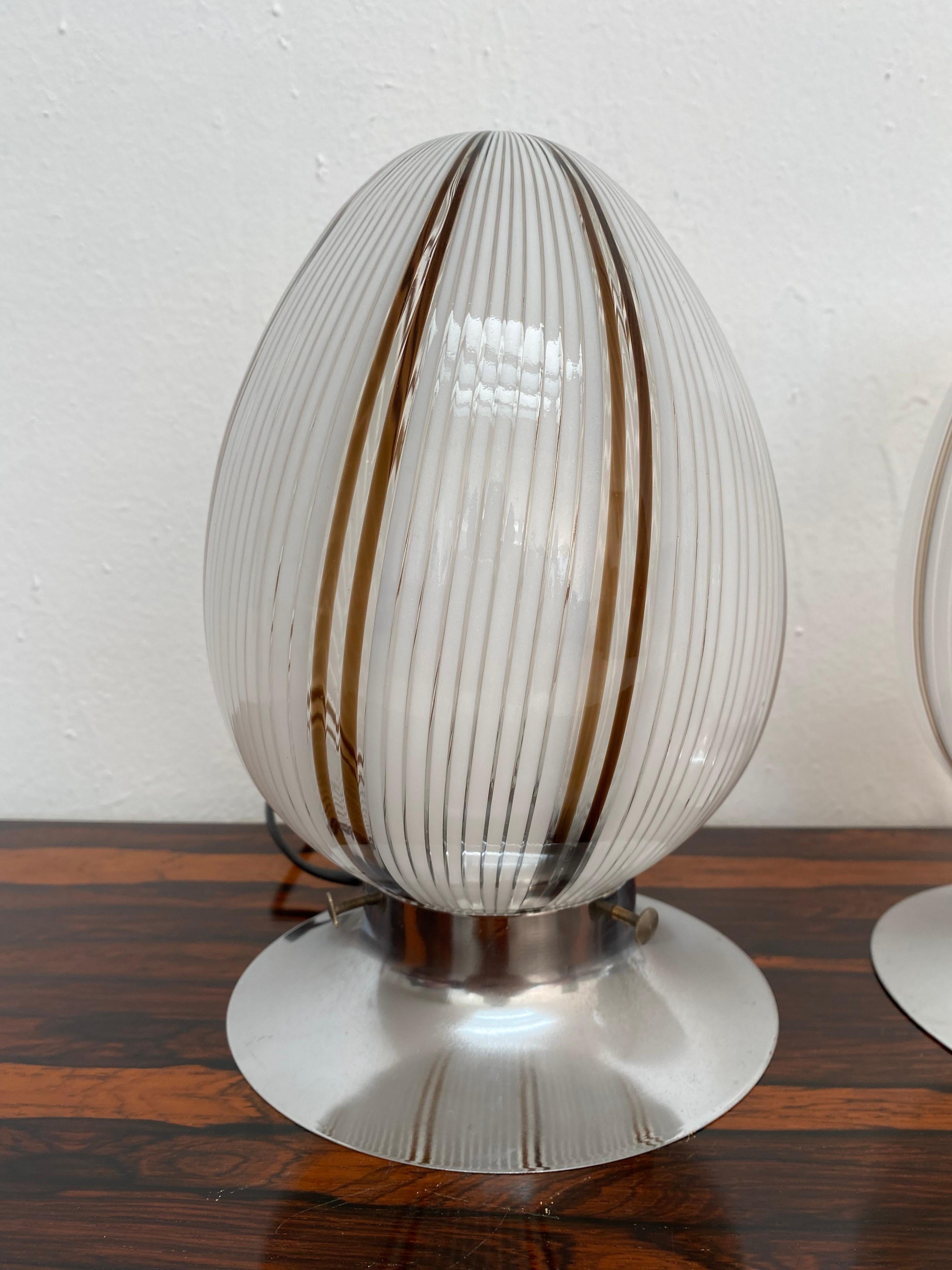 Italian Pair of Mid-Century Modern Table Lamps Attributed to Venini, Murano, circa 1980 For Sale