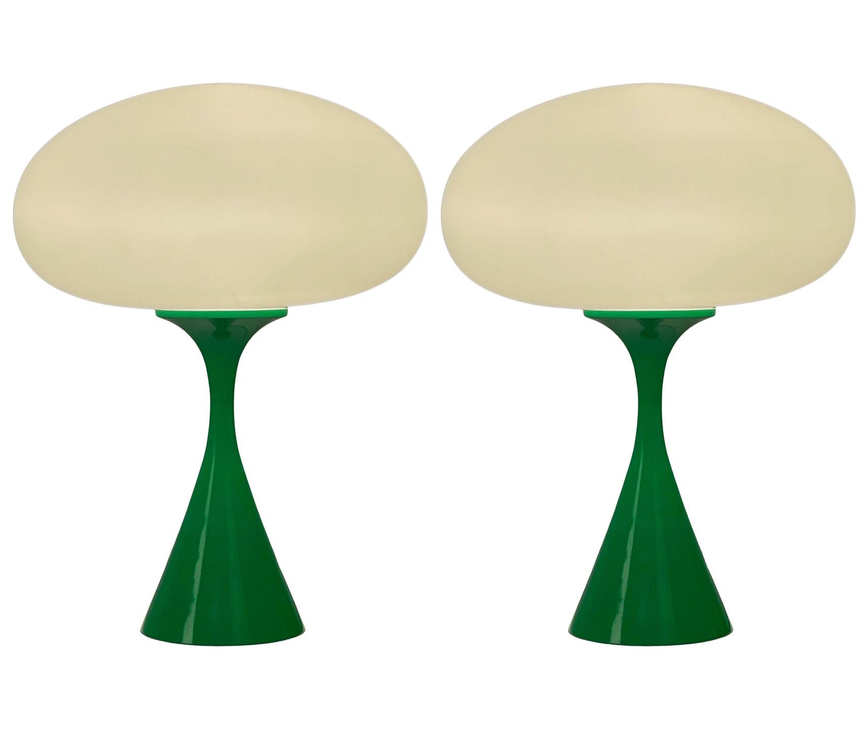 Pair of Mid-Century Modern Table Lamps by Designline in Green & White Glass In New Condition For Sale In Philadelphia, PA