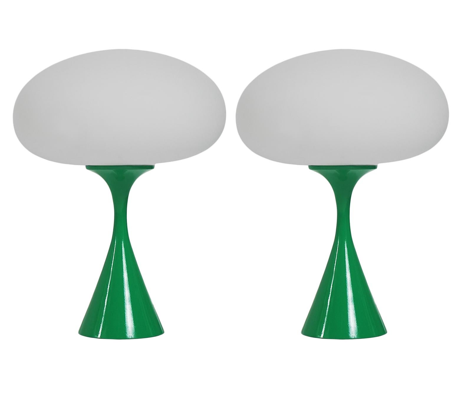 Contemporary Pair of Mid-Century Modern Table Lamps by Designline in Green & White Glass For Sale