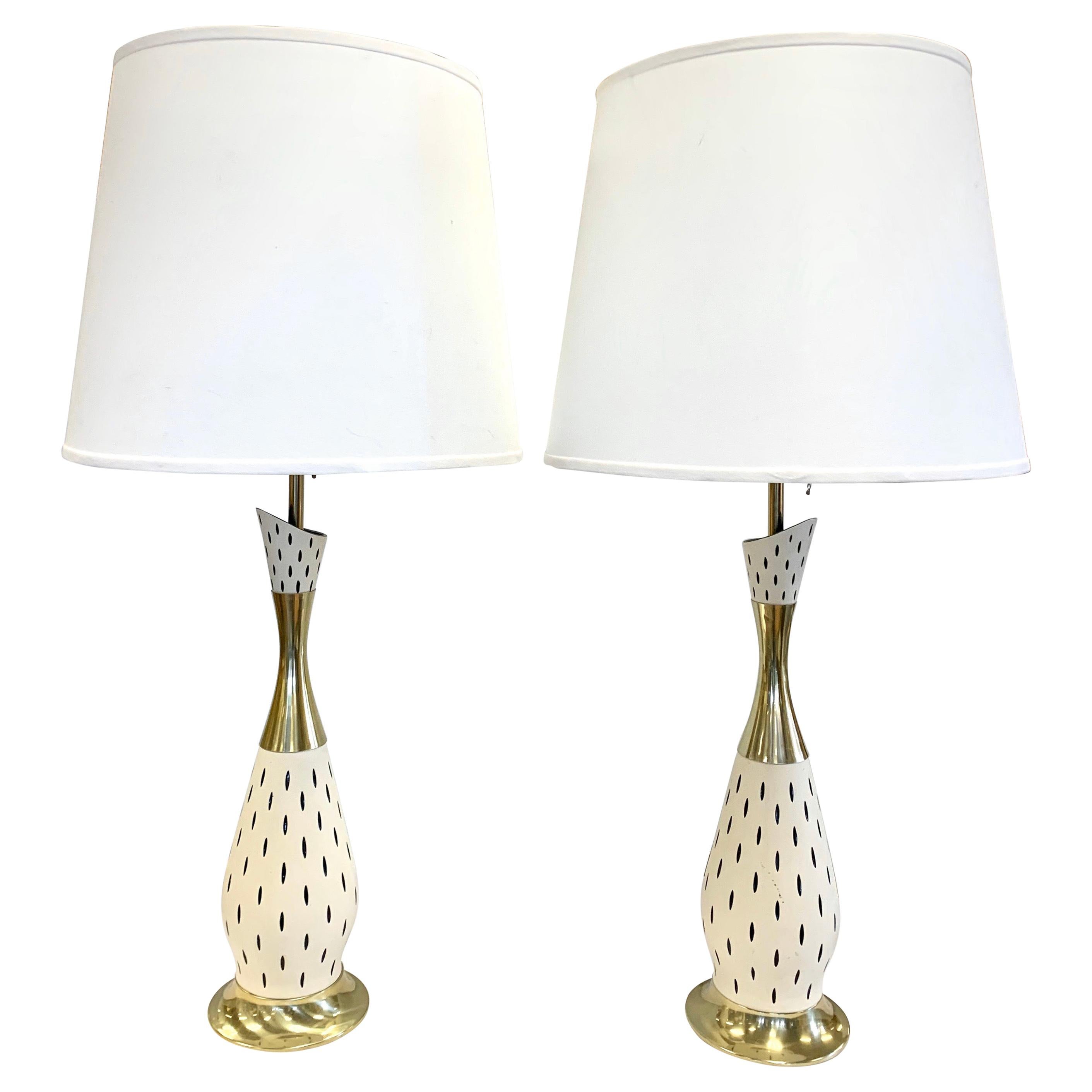 Pair of Mid-Century Modern Tall Sculptural Italian Table Lamps For Sale