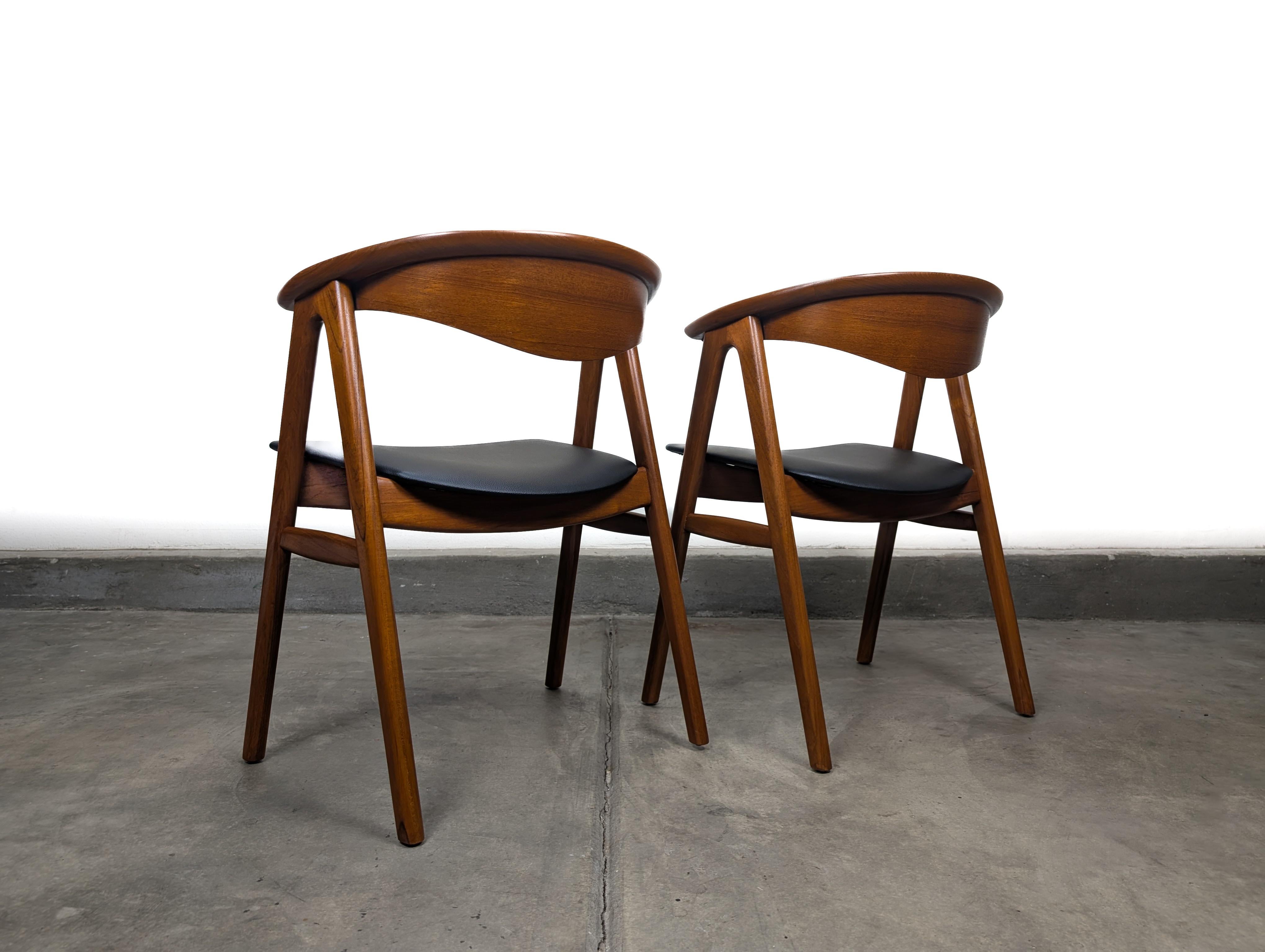 Paar moderne Teakholzstühle der Jahrhundertmitte, Model No. 52, von Erik Kirkegaard, um 1960 im Angebot 2