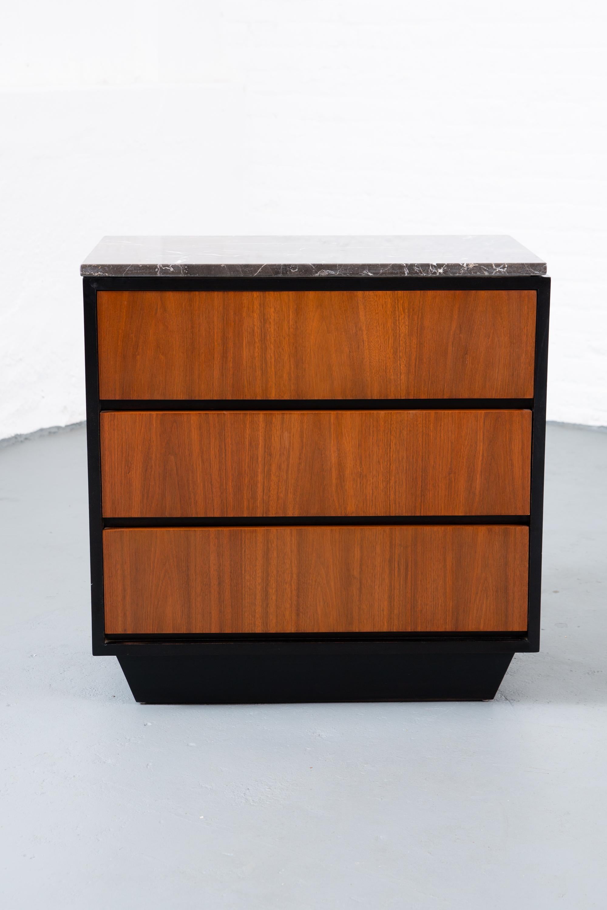 Pair of Mid-Century Modern Teak Chests with Marble Tops For Sale 1