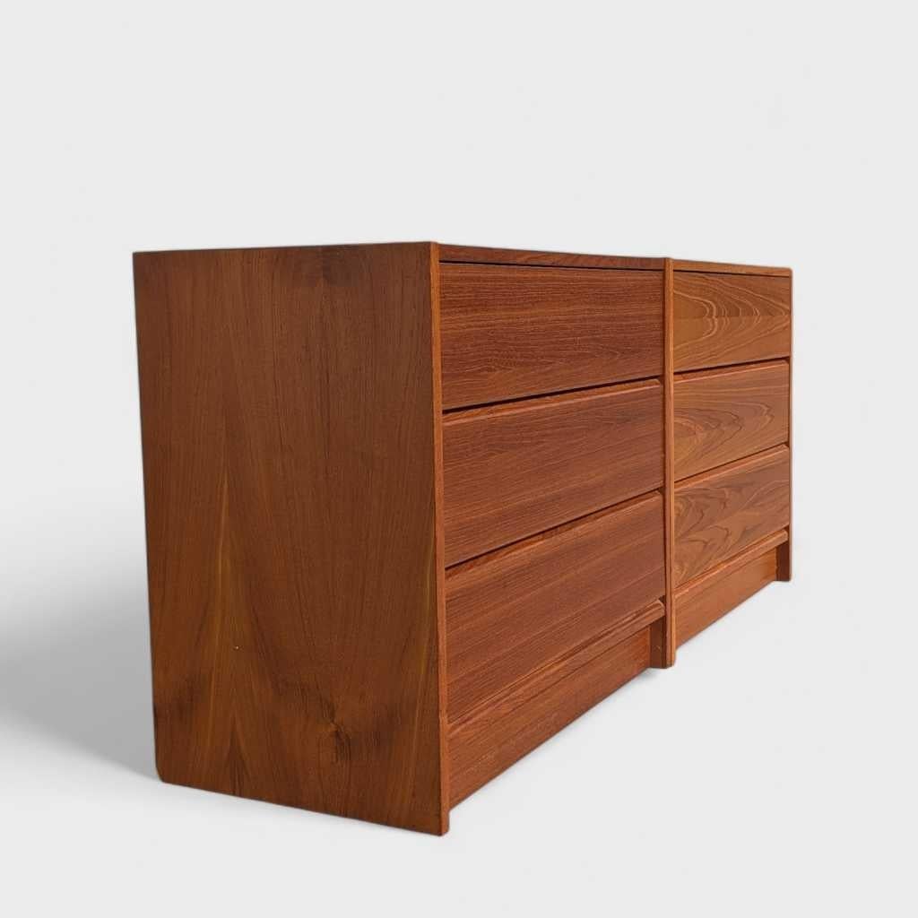 Mid-Century moderno Pair of Mid-Century Modern Teak Dressers, Scandinavian Design, 1960s in vendita