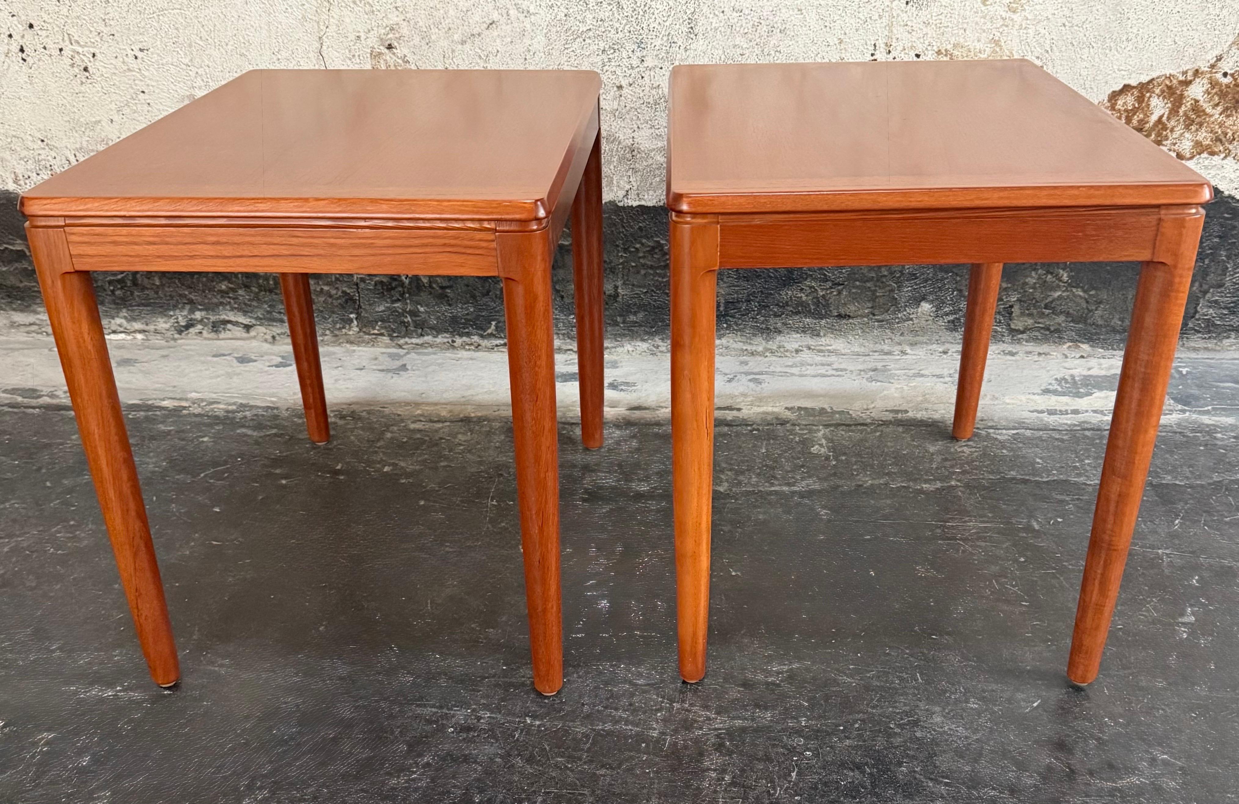 Hardwood Pair of Mid-Century Modern Teak End Tables by Göte Möbler Nässjö, Sweden c.1960 For Sale