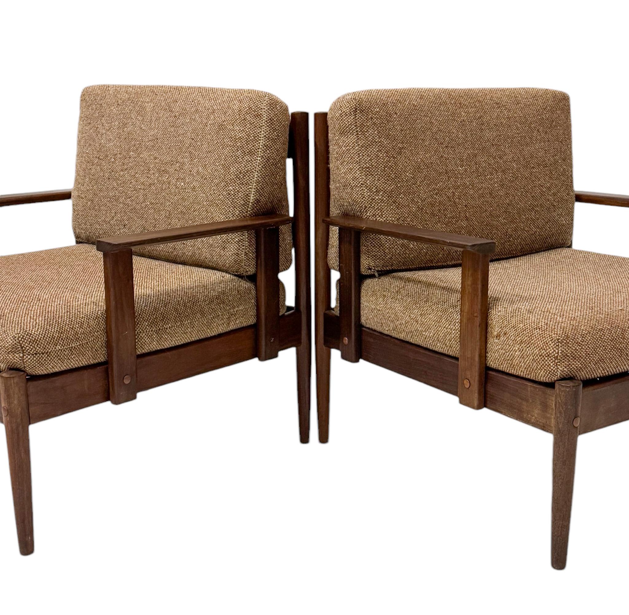 Paire de chaises longues en teck de style mi-siècle moderne, années 1960 en vente 3