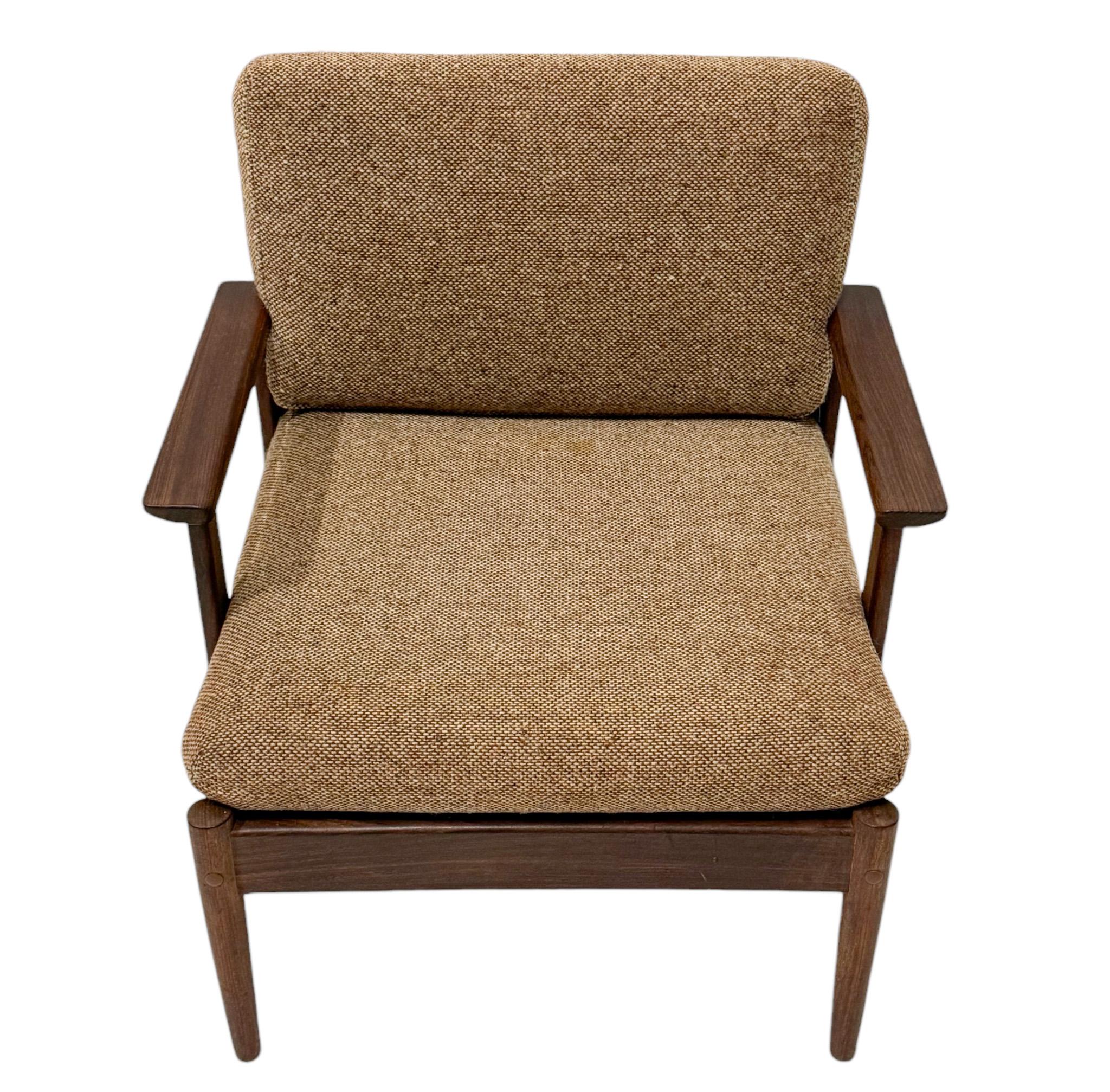 Paire de chaises longues en teck de style mi-siècle moderne, années 1960 en vente 7