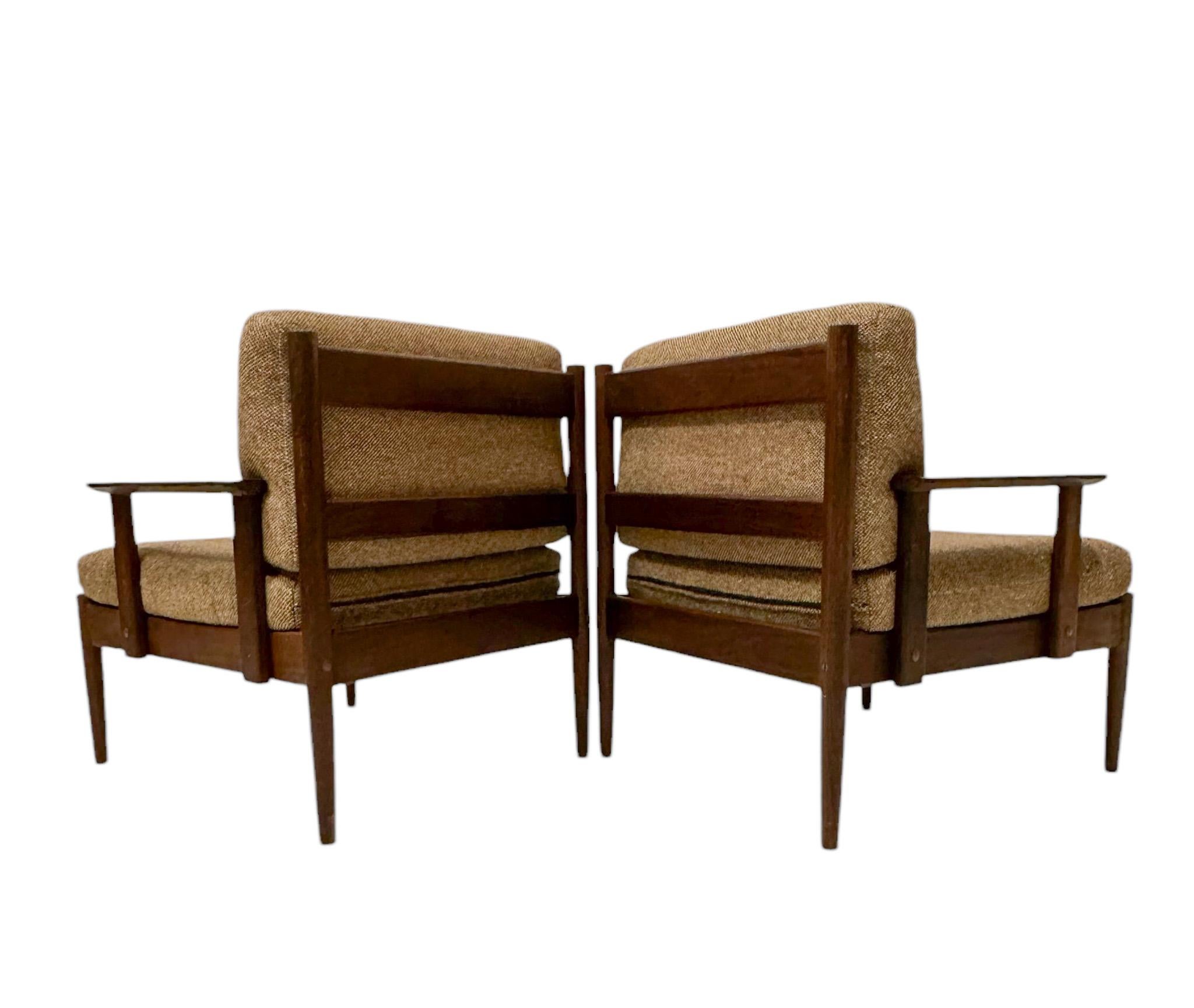 Paire de chaises longues en teck de style mi-siècle moderne, années 1960 Bon état - En vente à Amsterdam, NL
