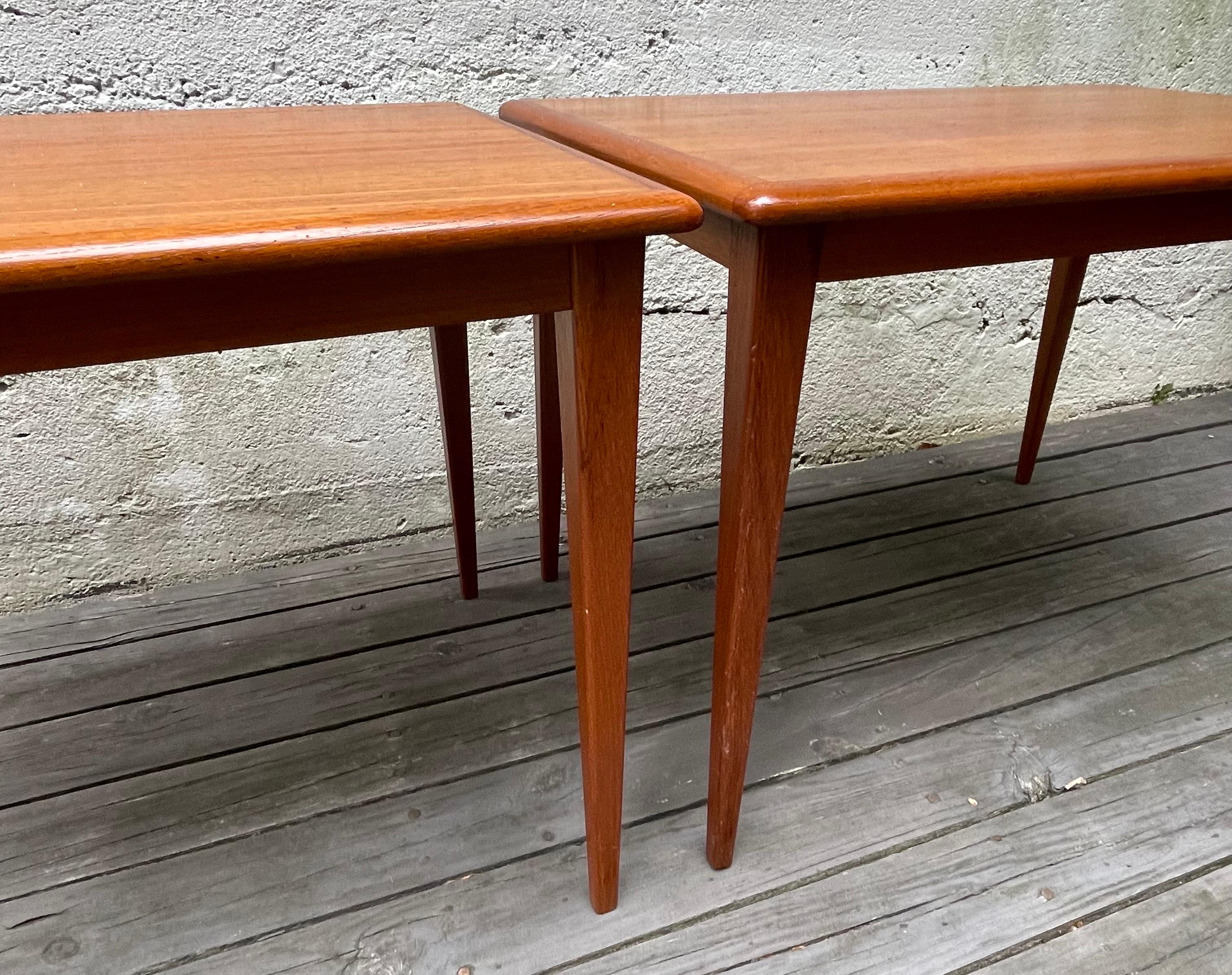 Pair of Mid-Century Modern Teak Side Tables or End Tables, Denmark, 1960's In Good Condition For Sale In Bedford Hills, NY