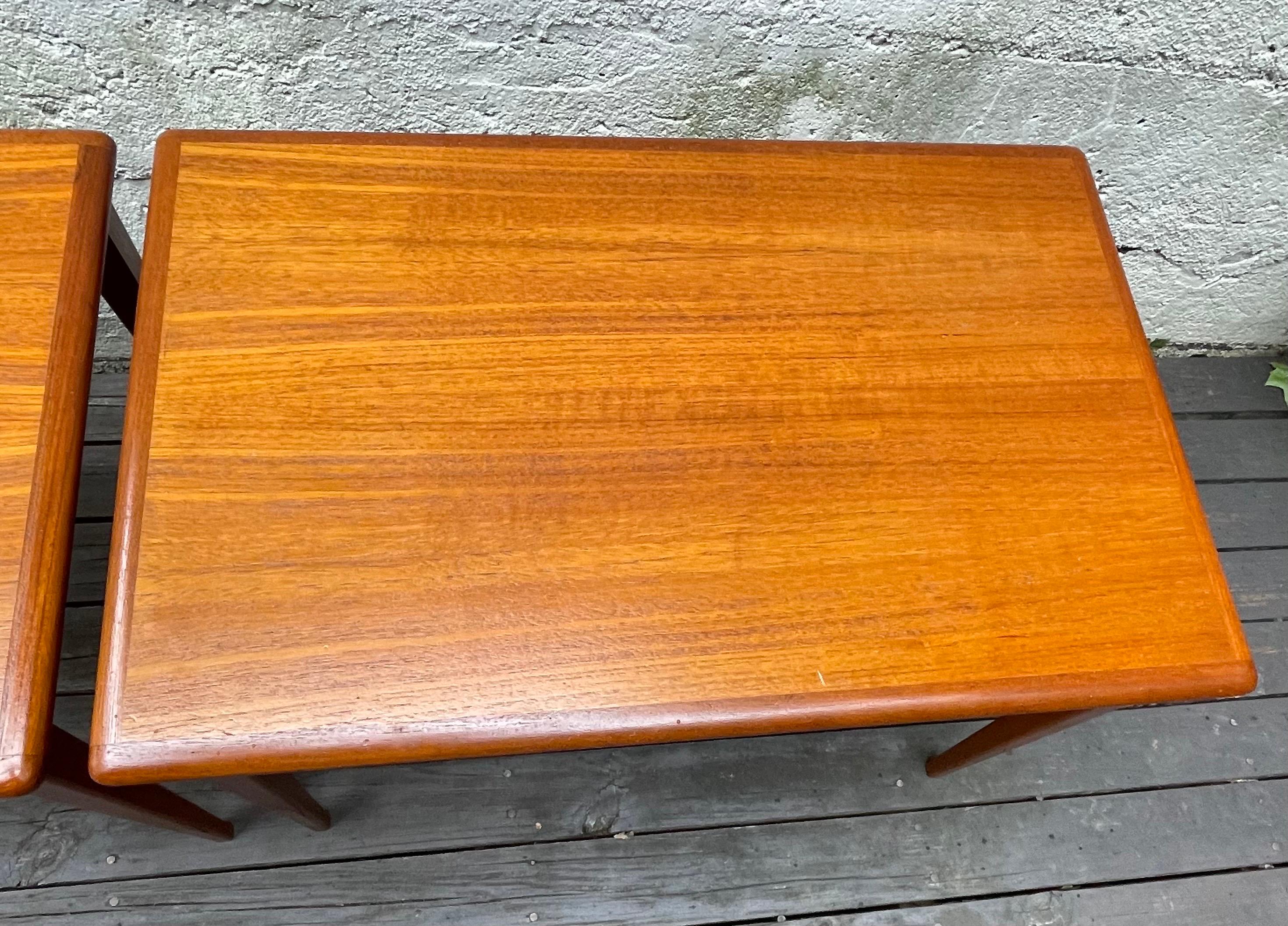 Pair of Mid-Century Modern Teak Side Tables or End Tables, Denmark, 1960's For Sale 1