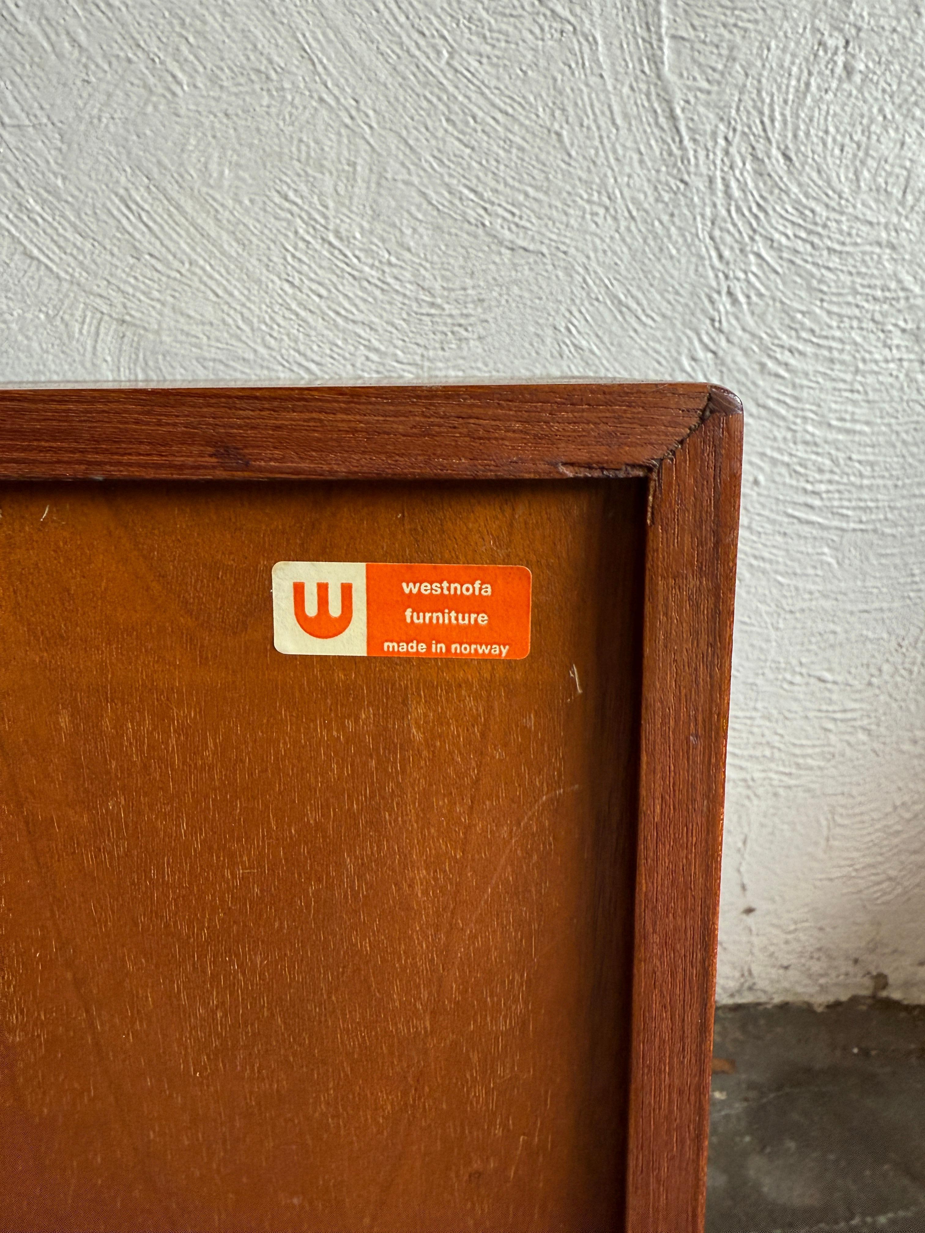 Pair of Mid Century Modern Teak single drawer nightstands by Westnofa Norway For Sale 1