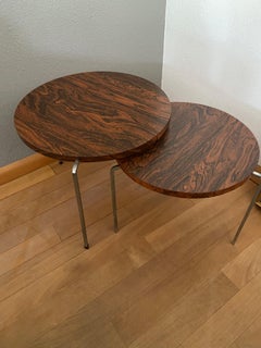 Pair of Mid-Century Modern Teak Veneer Coffee or Nesting Tables