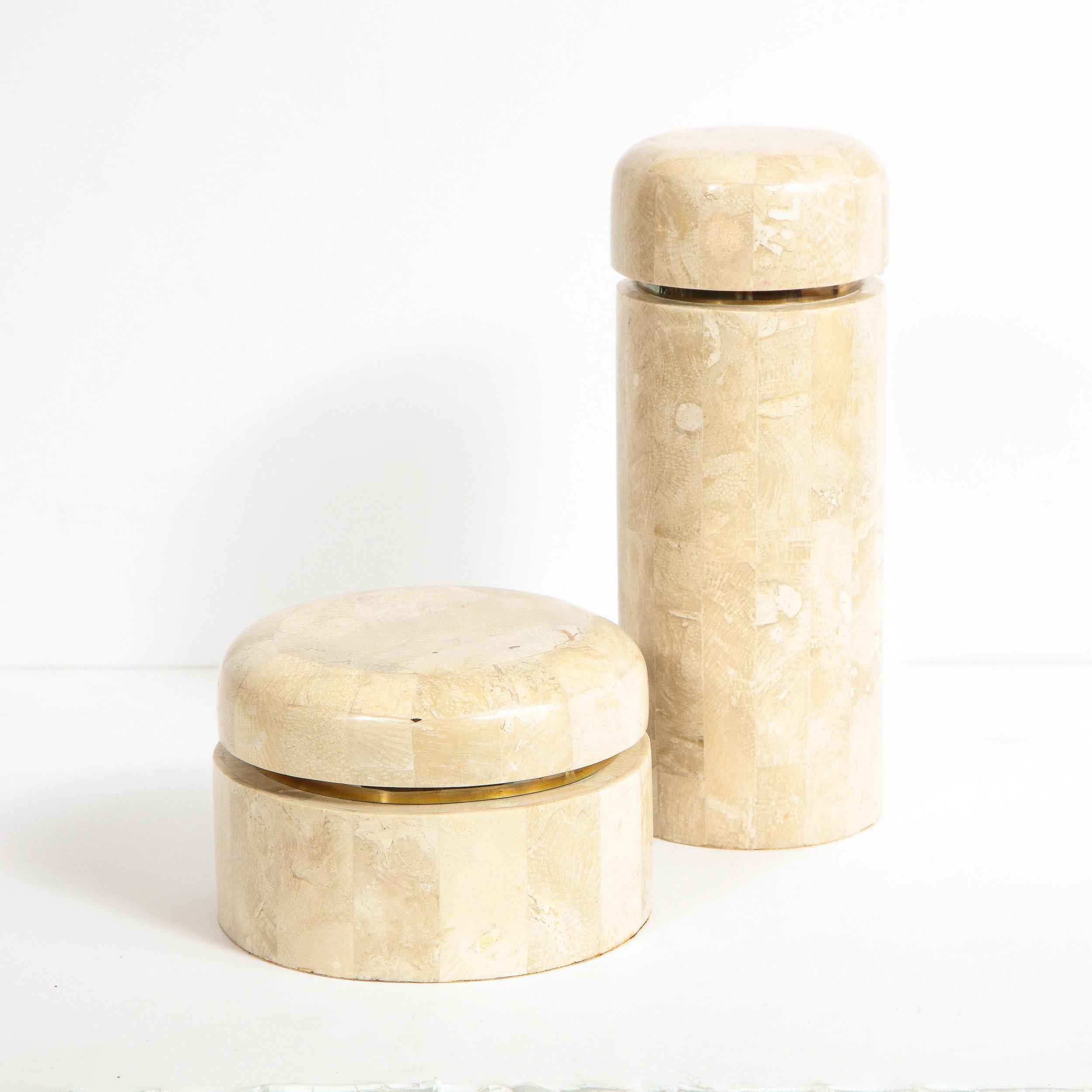 Moderne Paire de boîtes en pierre tessellée de style Mid-Century Modern par Maitland Smith en vente