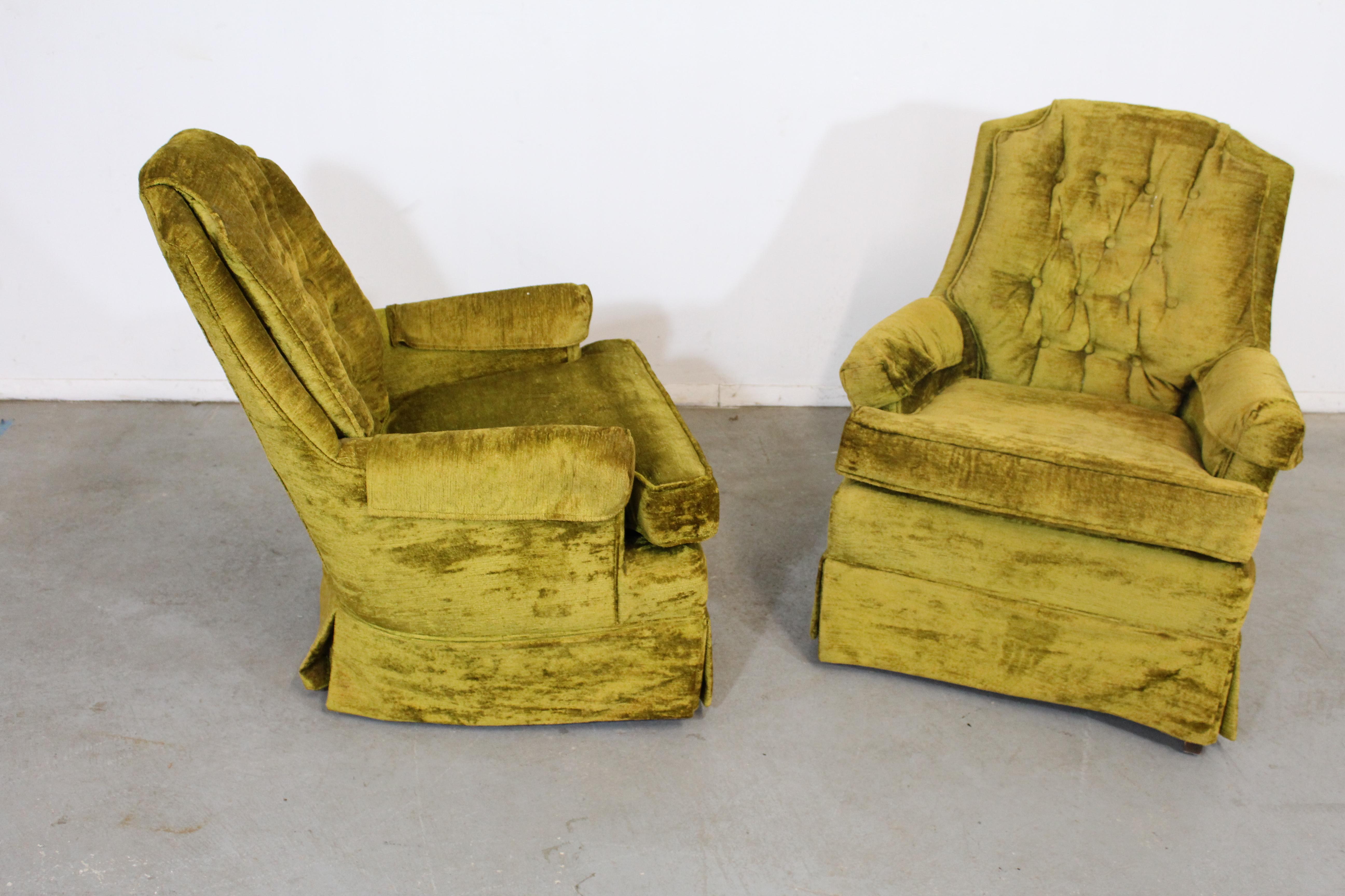 20th Century Pair of Mid-Century Modern Tufted Back Club Chairs