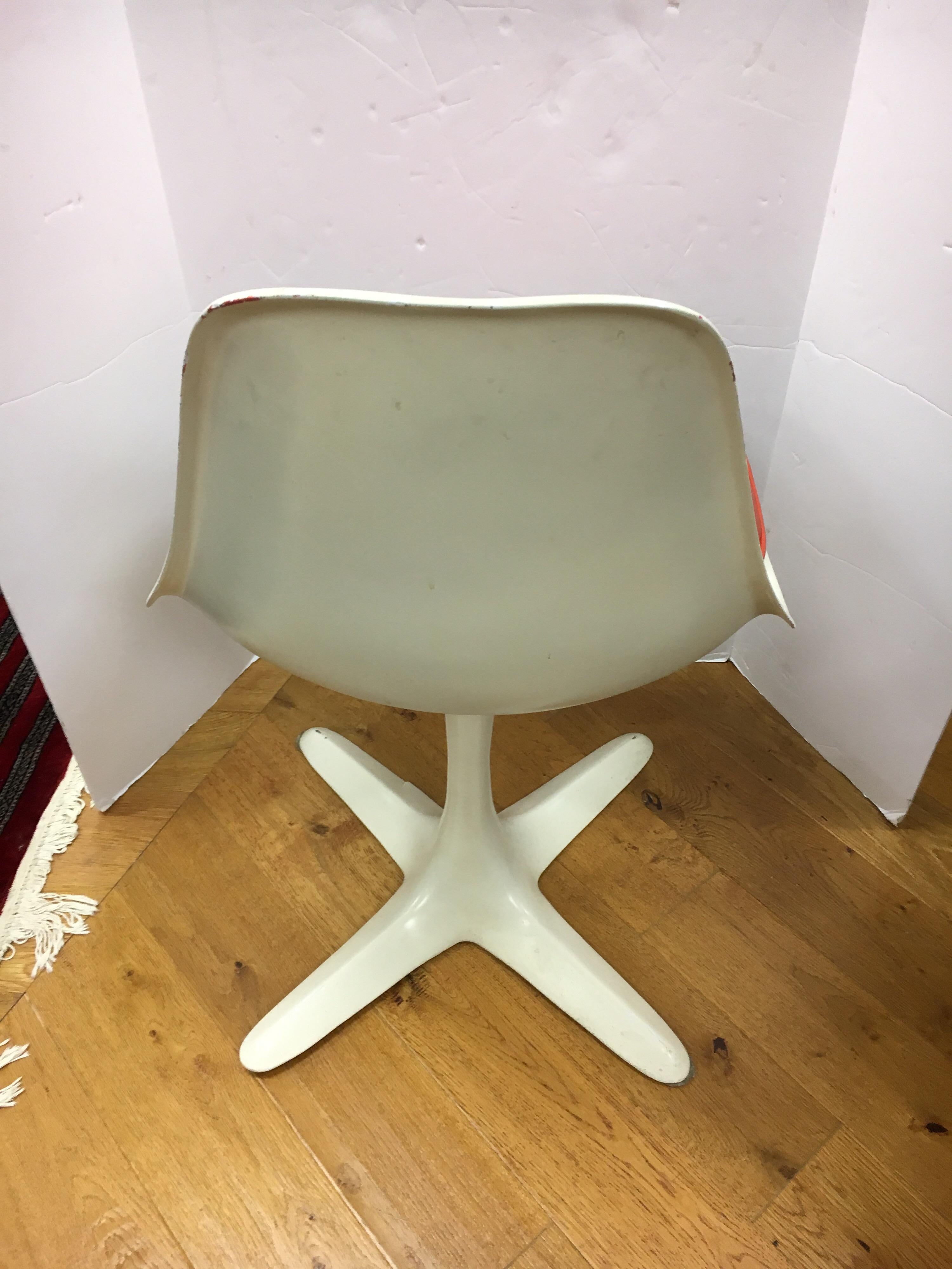 Pair of Mid-Century Modern Tulip Dining Chairs in Saarinen Style by Burke USA 4