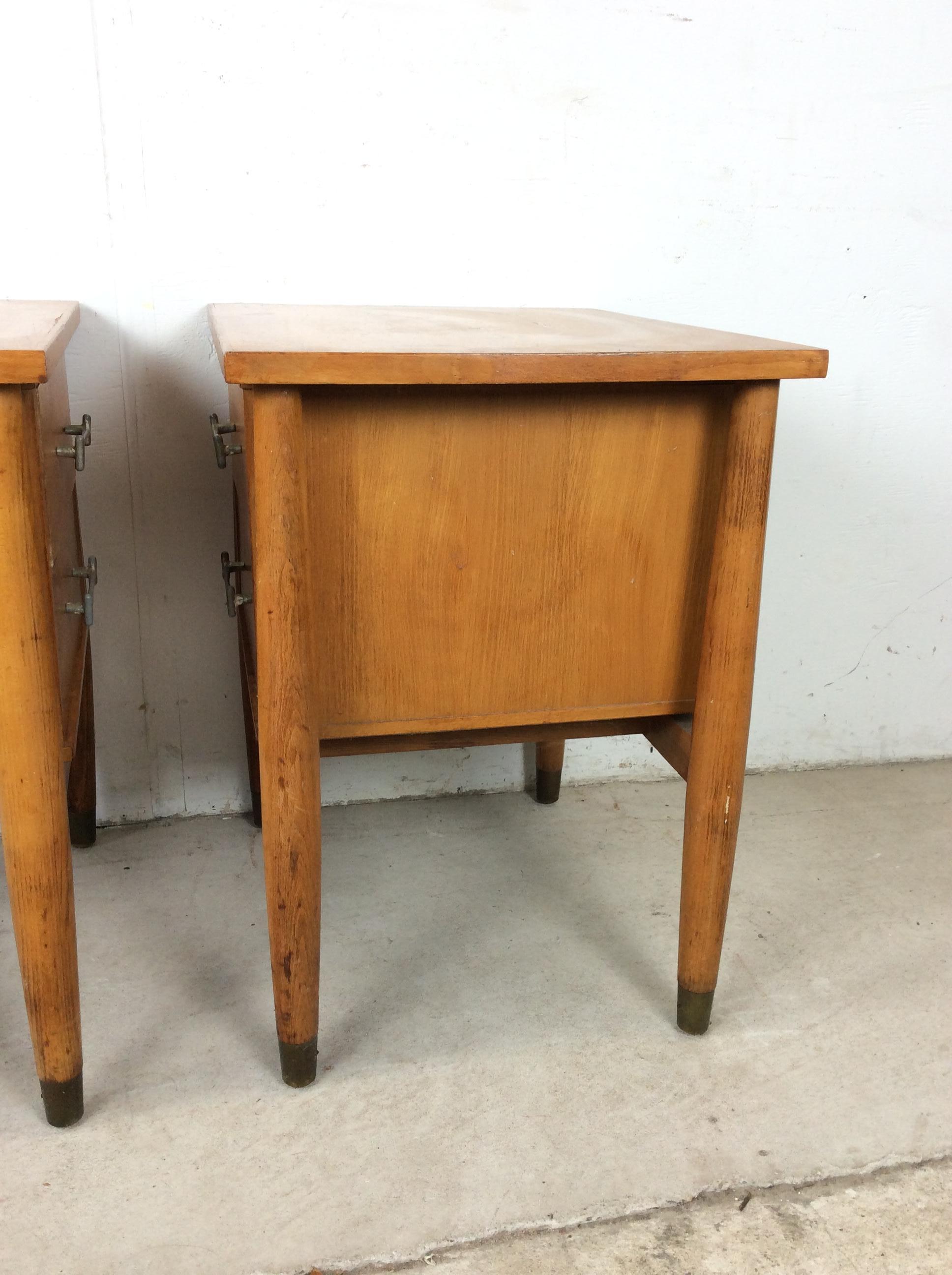 Pair of Mid Century Modern Two Drawer Nightstands by Drexel in vendita 13