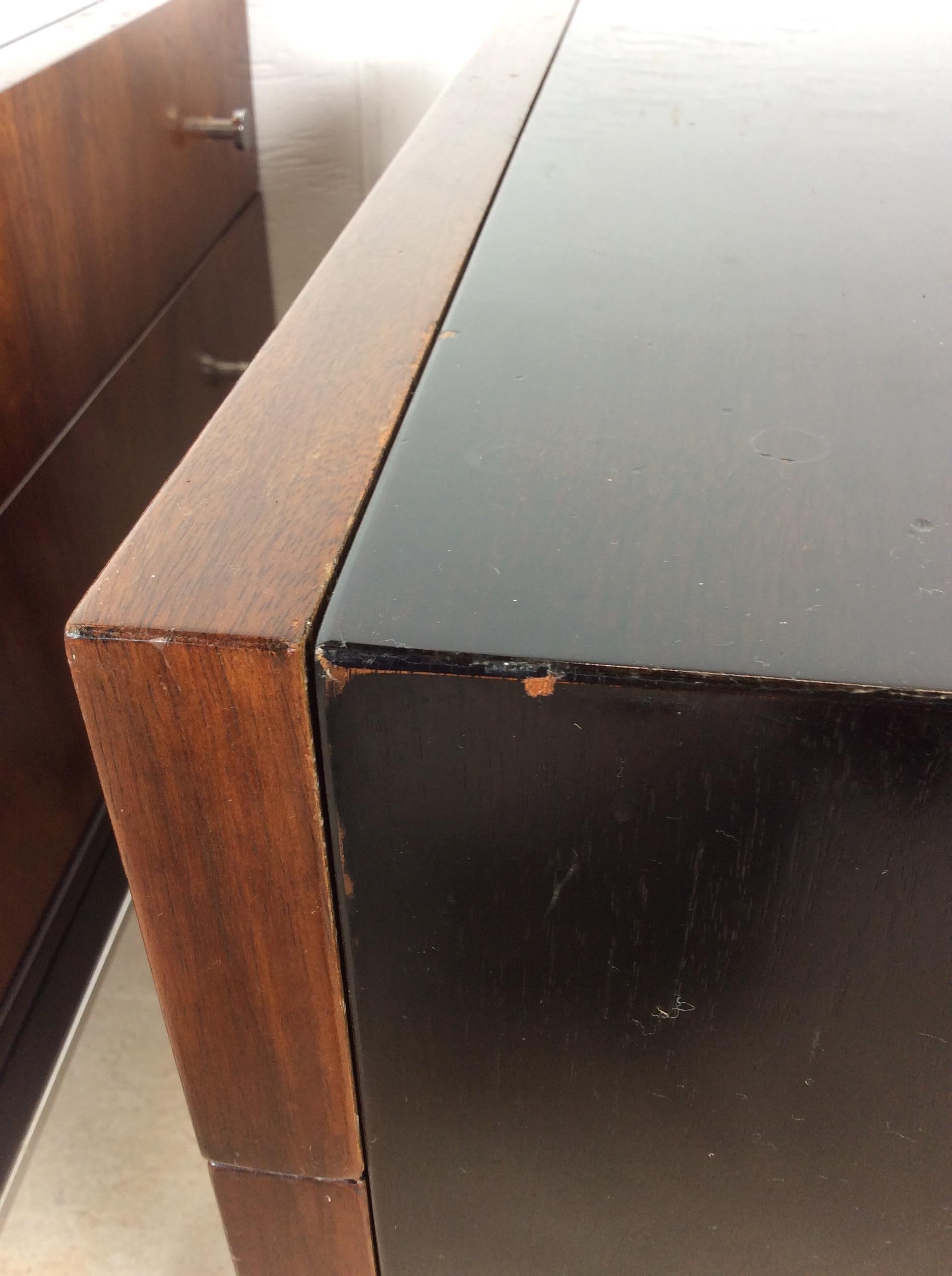 Pair of Mid Century Modern Two Drawer Nightstands with Chrome Accents en vente 12