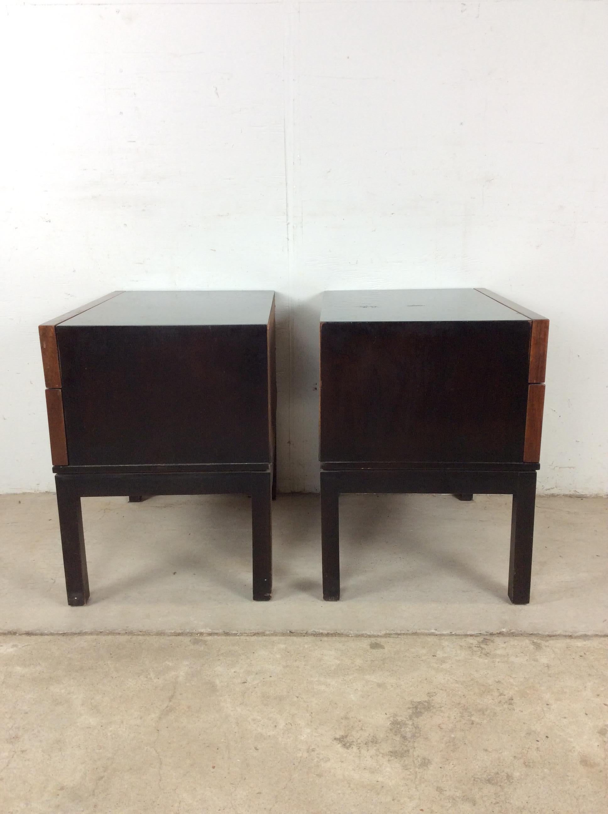 Pair of Mid Century Modern Two Drawer Nightstands with Chrome Accents en vente 14