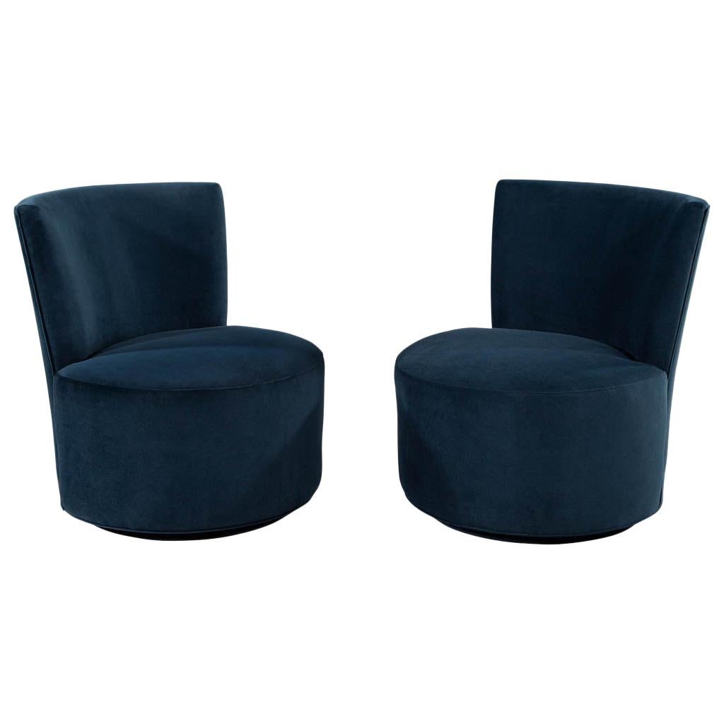 Pair of Mid-Century Modern Upholstered Swivel Chairs in the Style of Dunbar For Sale