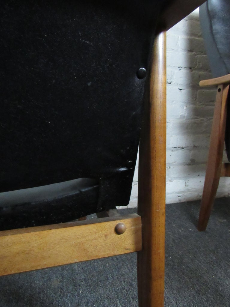 Pair of MidCentury Modern Vinyl Lounge Chairs For Sale at 1stDibs