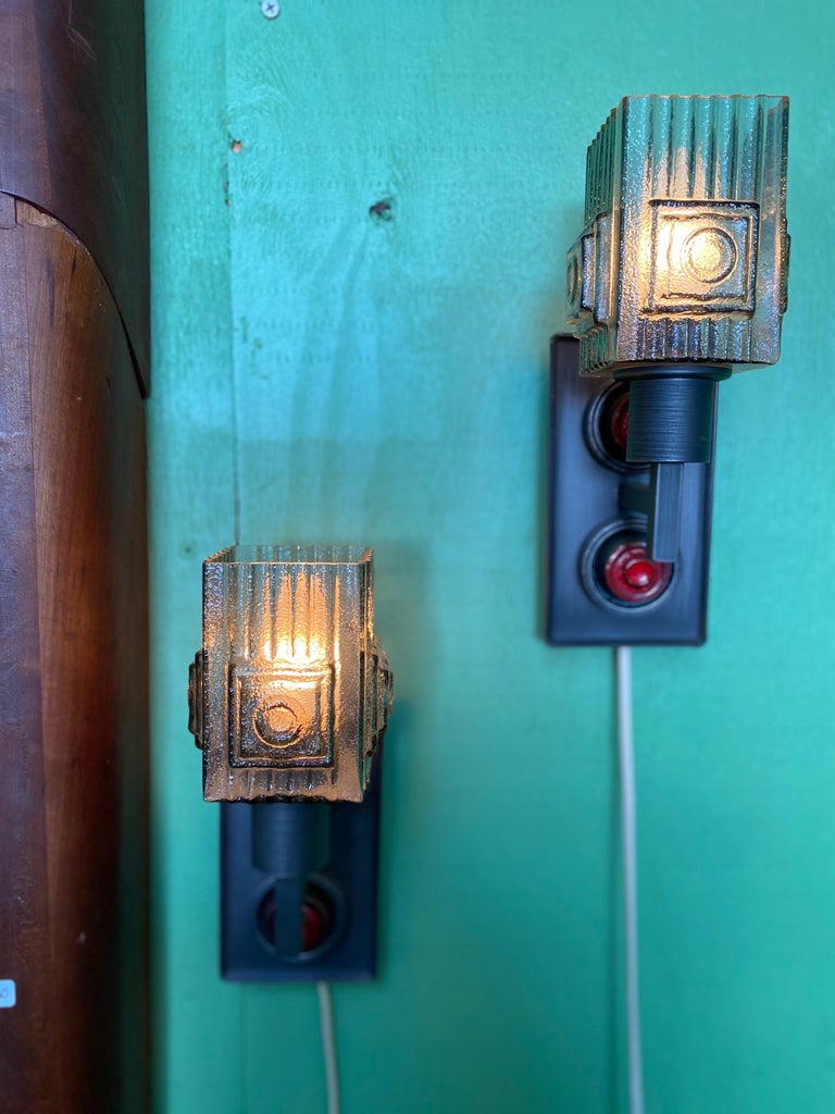 Pair of MidCentury Modern Wall Sconces For Sale at 1stDibs
