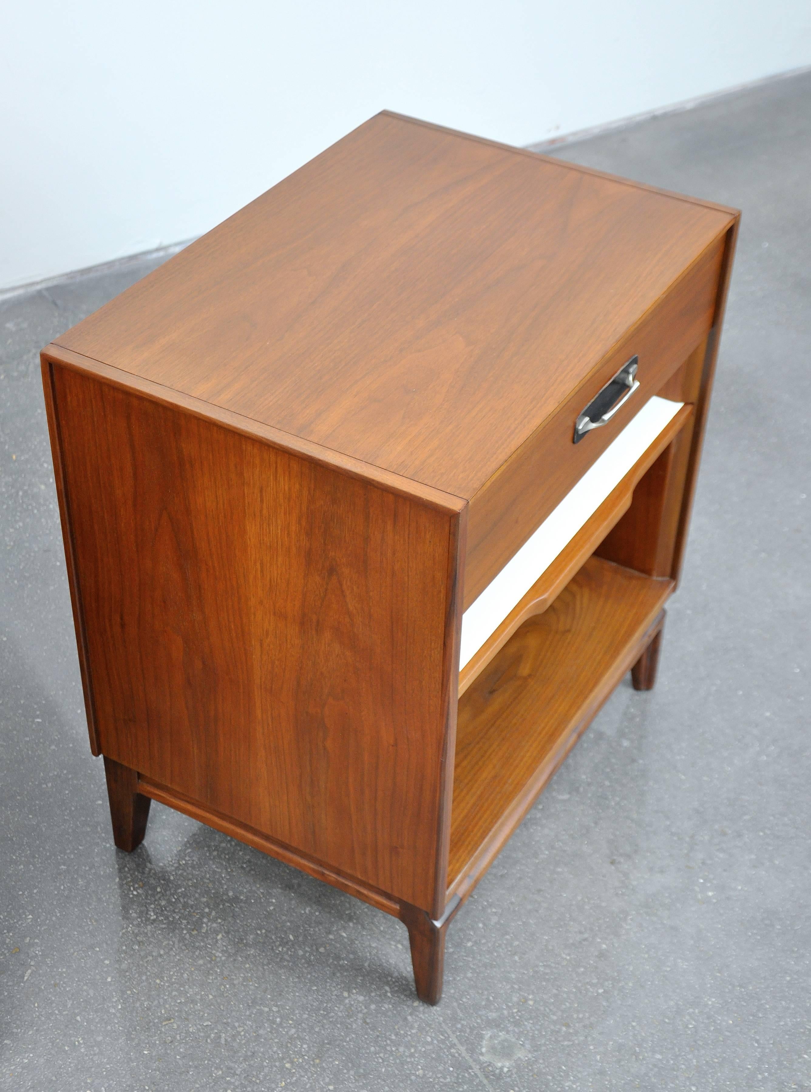Pair of Mid-Century Modern Walnut, Black Leather and Steel Nightstands 4