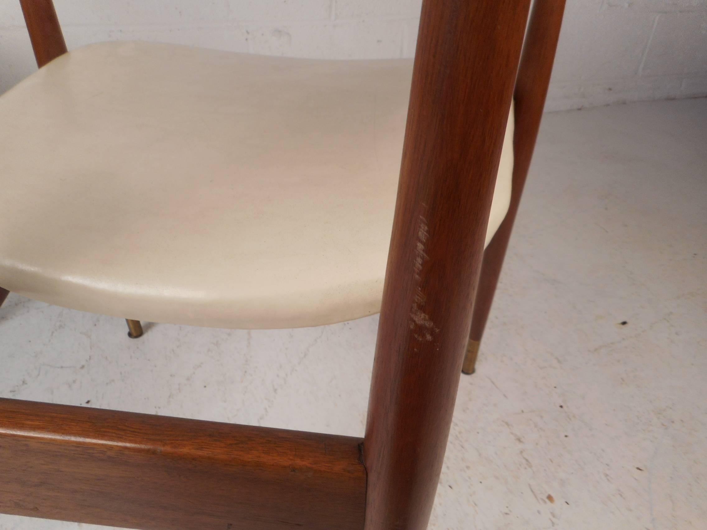 Pair of Mid-Century Modern Walnut Armchairs For Sale 8