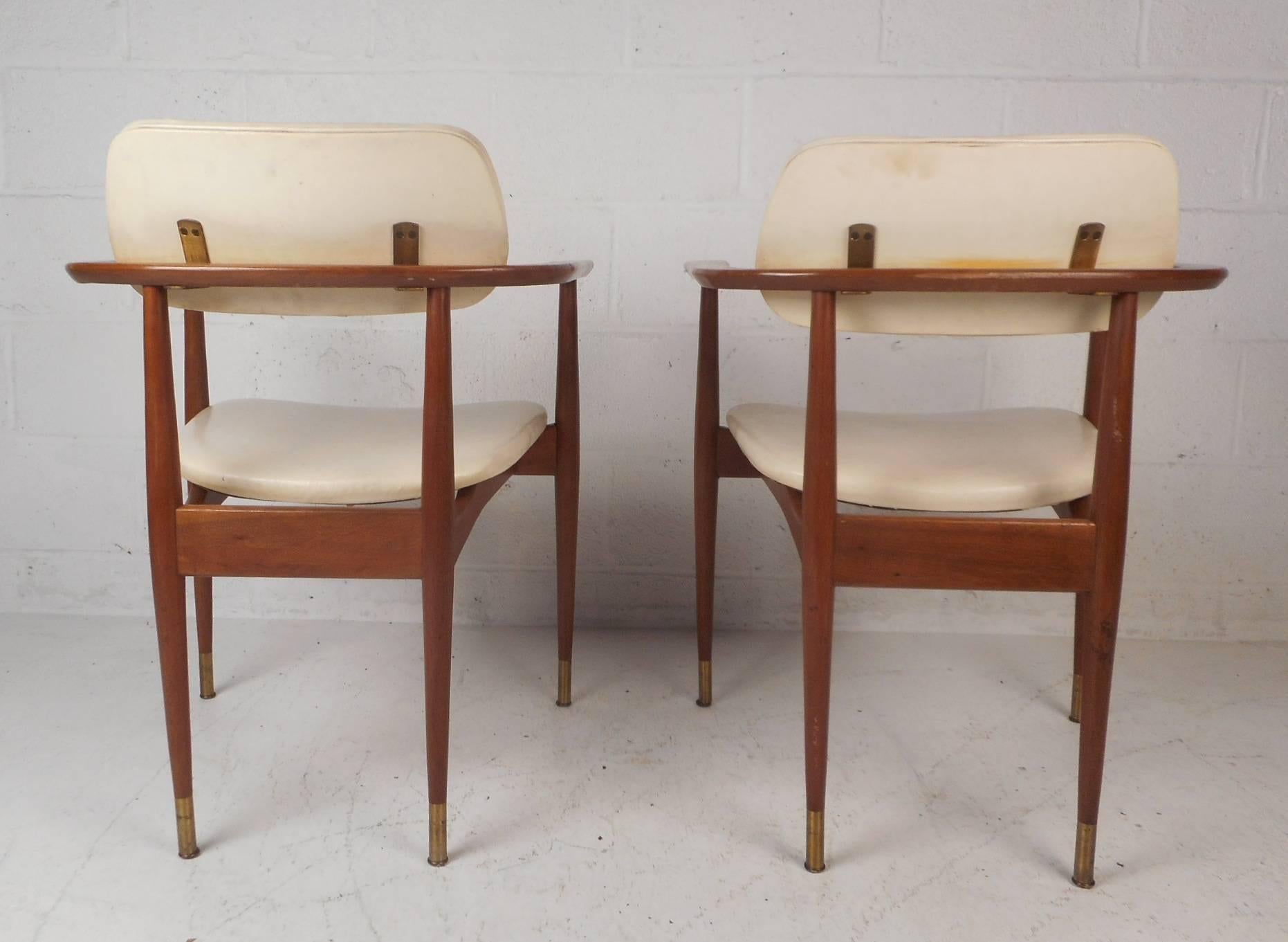 Faux Leather Pair of Mid-Century Modern Walnut Armchairs For Sale