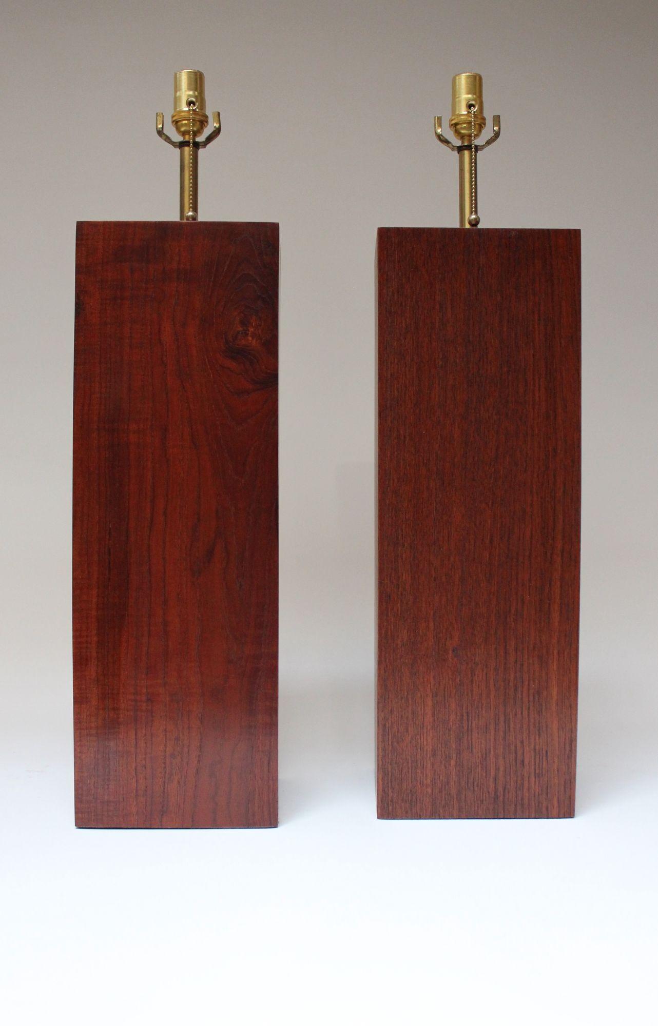 Pair of Mid Century Modern Walnut Column Block-Form Table Lamps For Sale 11