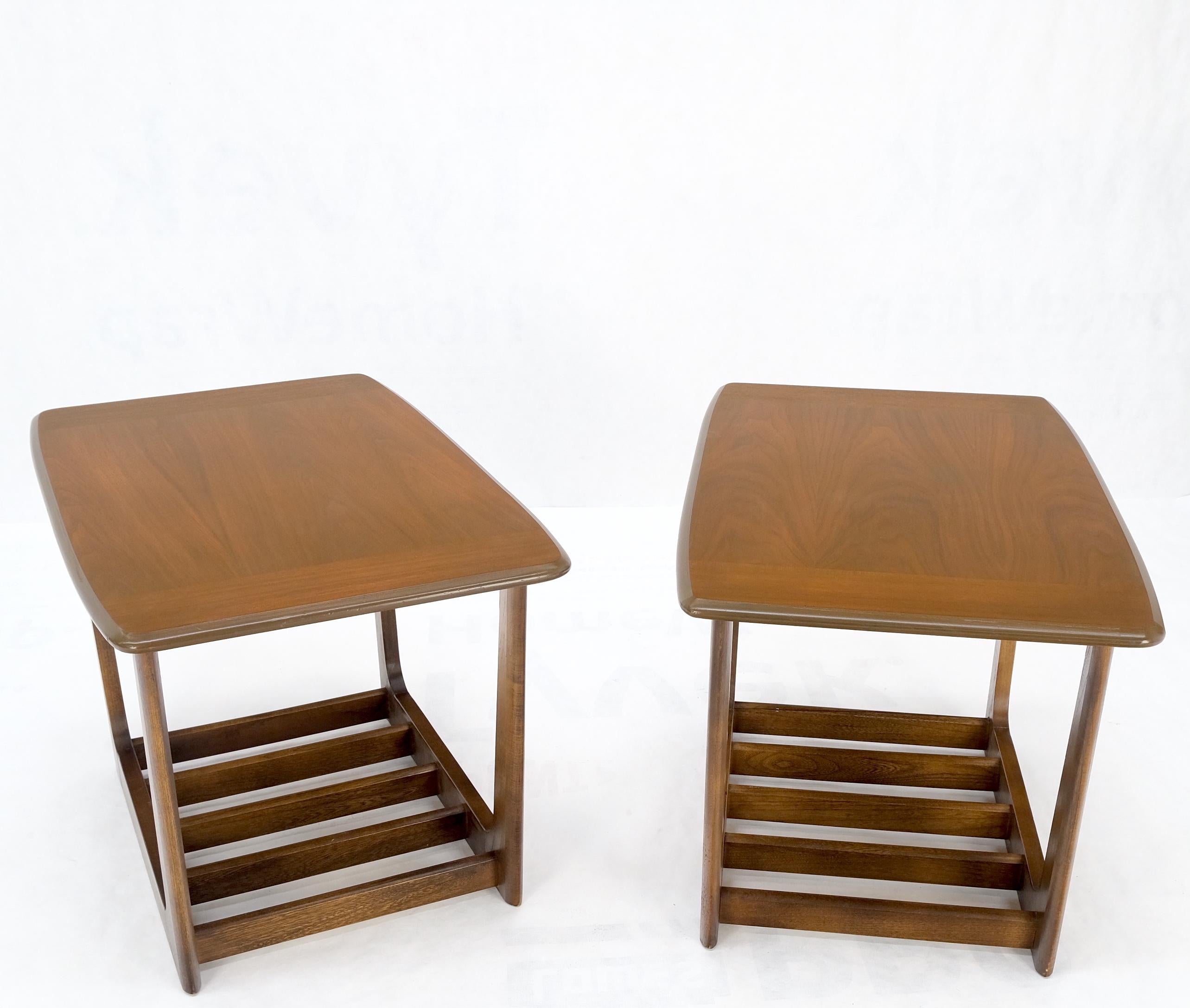 Pair of Mid-Century Modern Walnut End Side Tables w/ Shelf MINT! For Sale 3