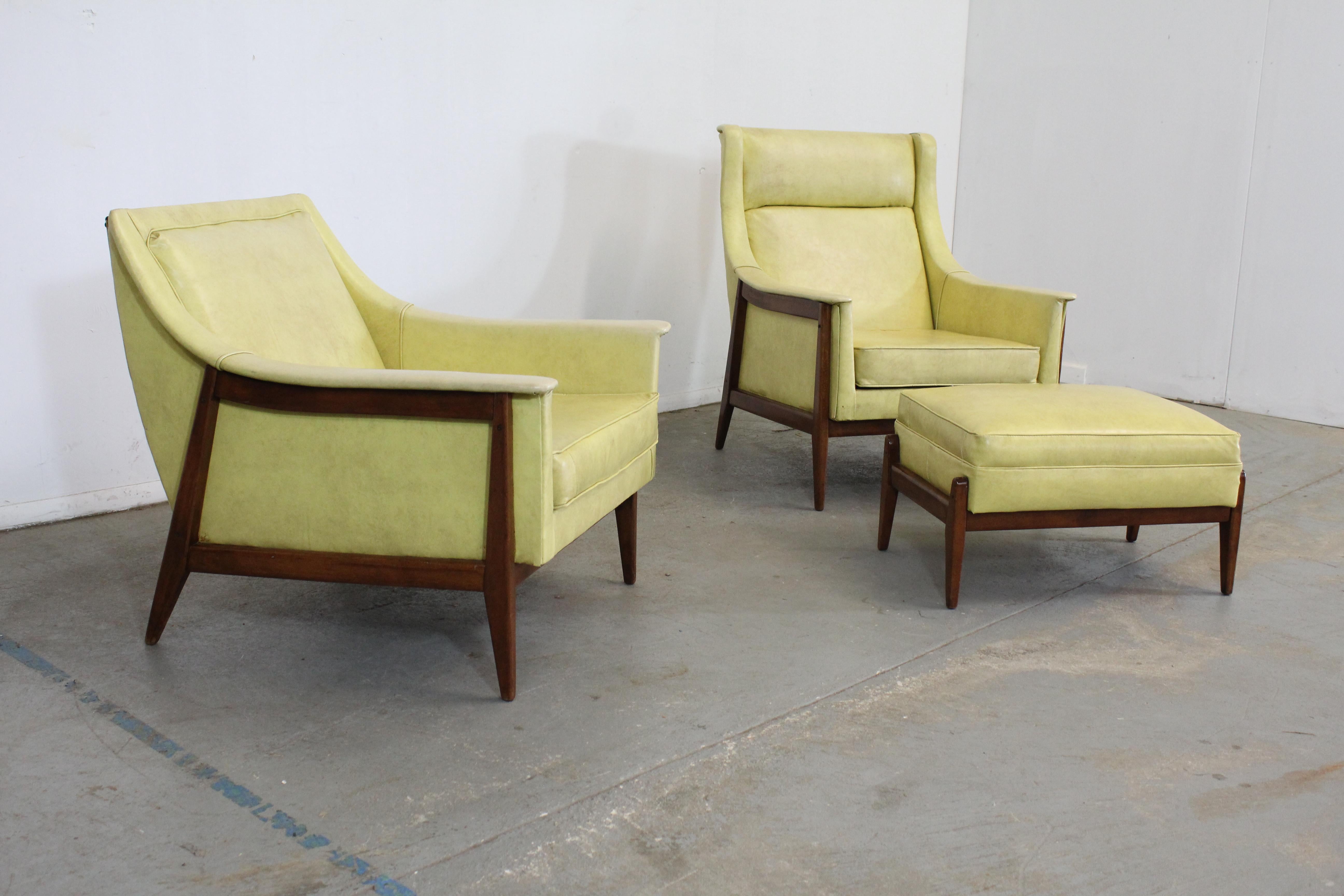 American Pair of Mid-Century Modern Walnut Frame His/Her Lounge Chairs with Ottoman