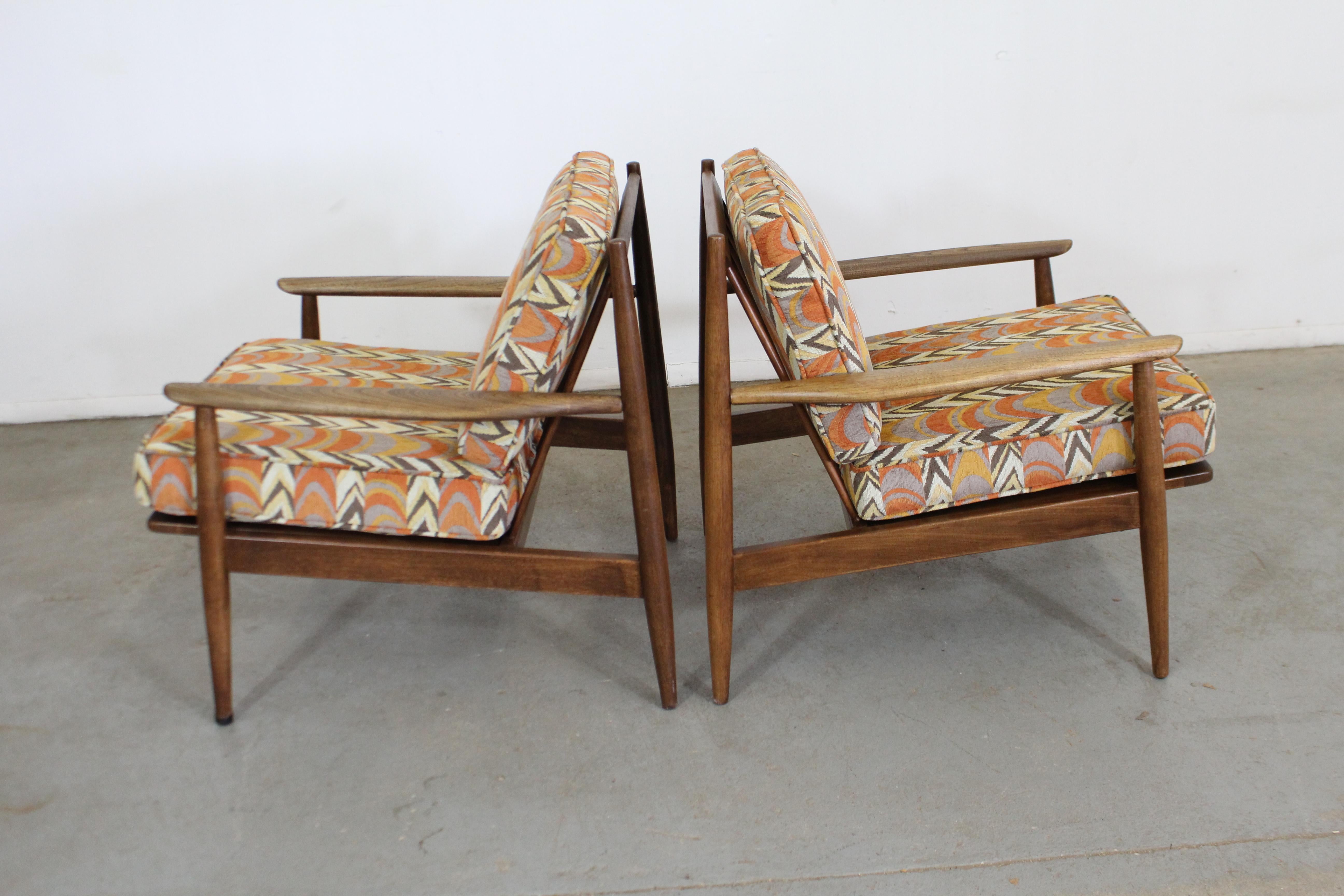 Unknown Pair of Mid-Century Modern Walnut Lounge Chairs