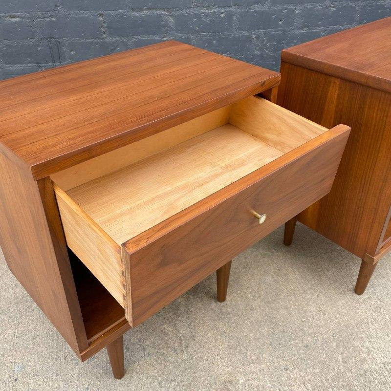 Newly Refinished - Pair of Mid-Century Modern Walnut Night Stands 2