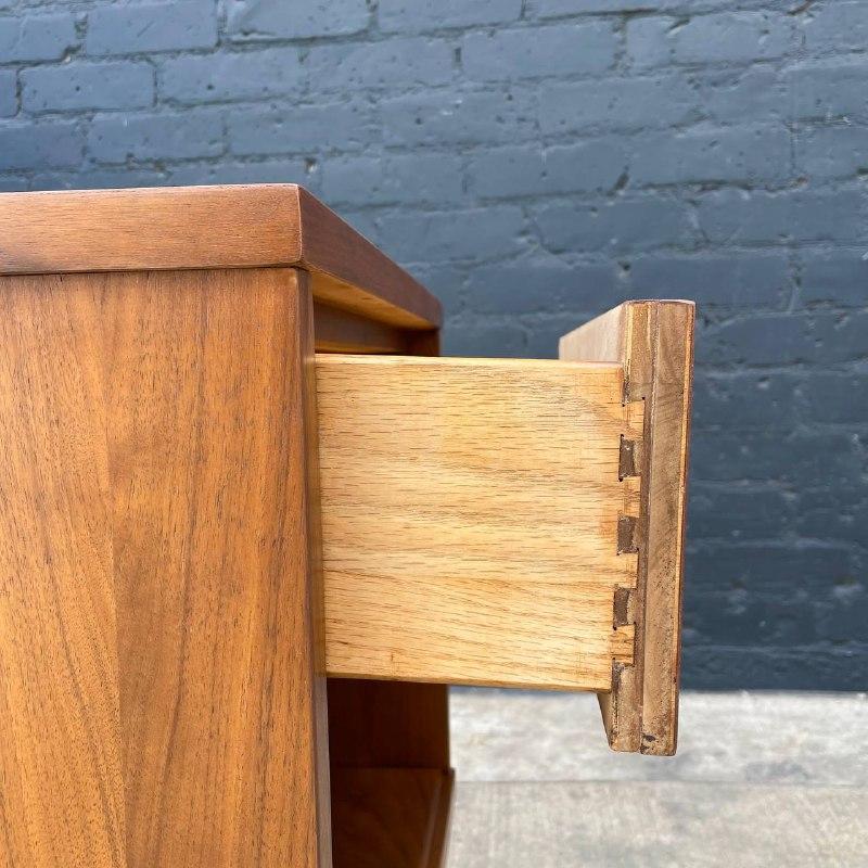 Newly Refinished - Pair of Mid-Century Modern Walnut Night Stands 4