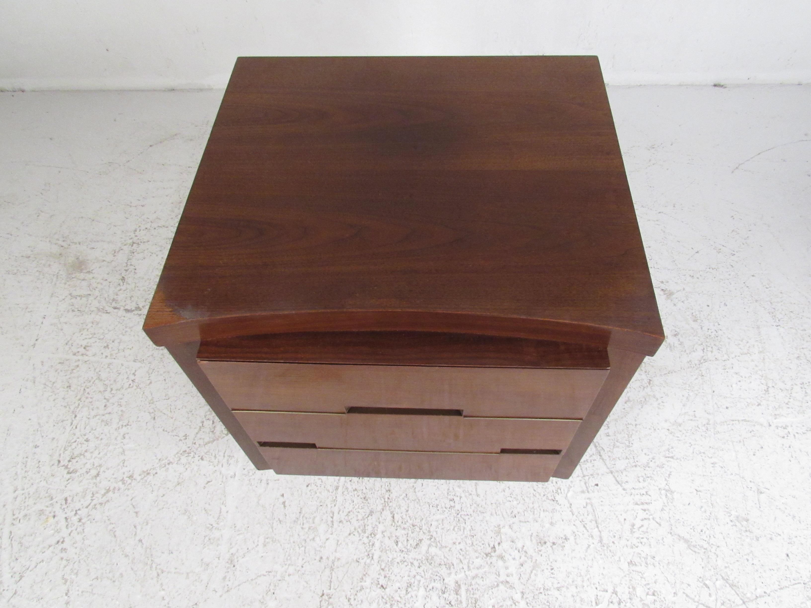 mid century modern nightstand