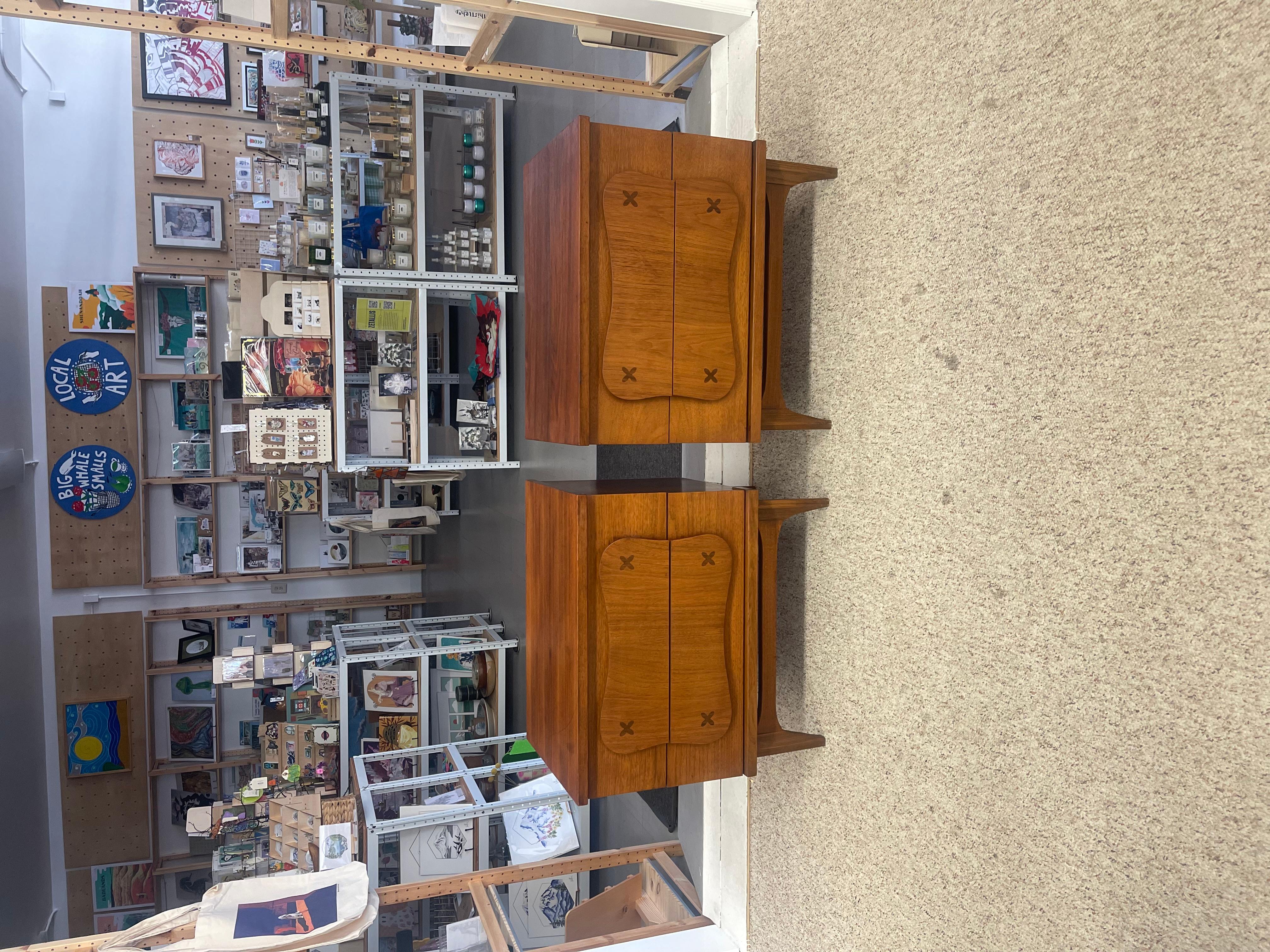 Pair of Mid-Century Modern Walnut Nightstands with Sculpted Fronts For Sale 8