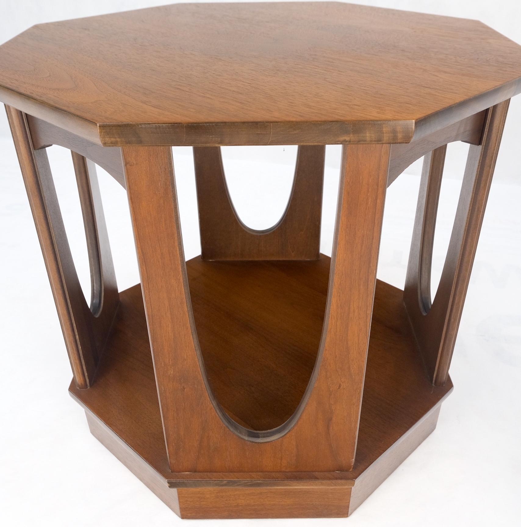 American Pair of Mid-Century Modern Walnut Octagon Shape End Side Occasional Tables Mint! For Sale