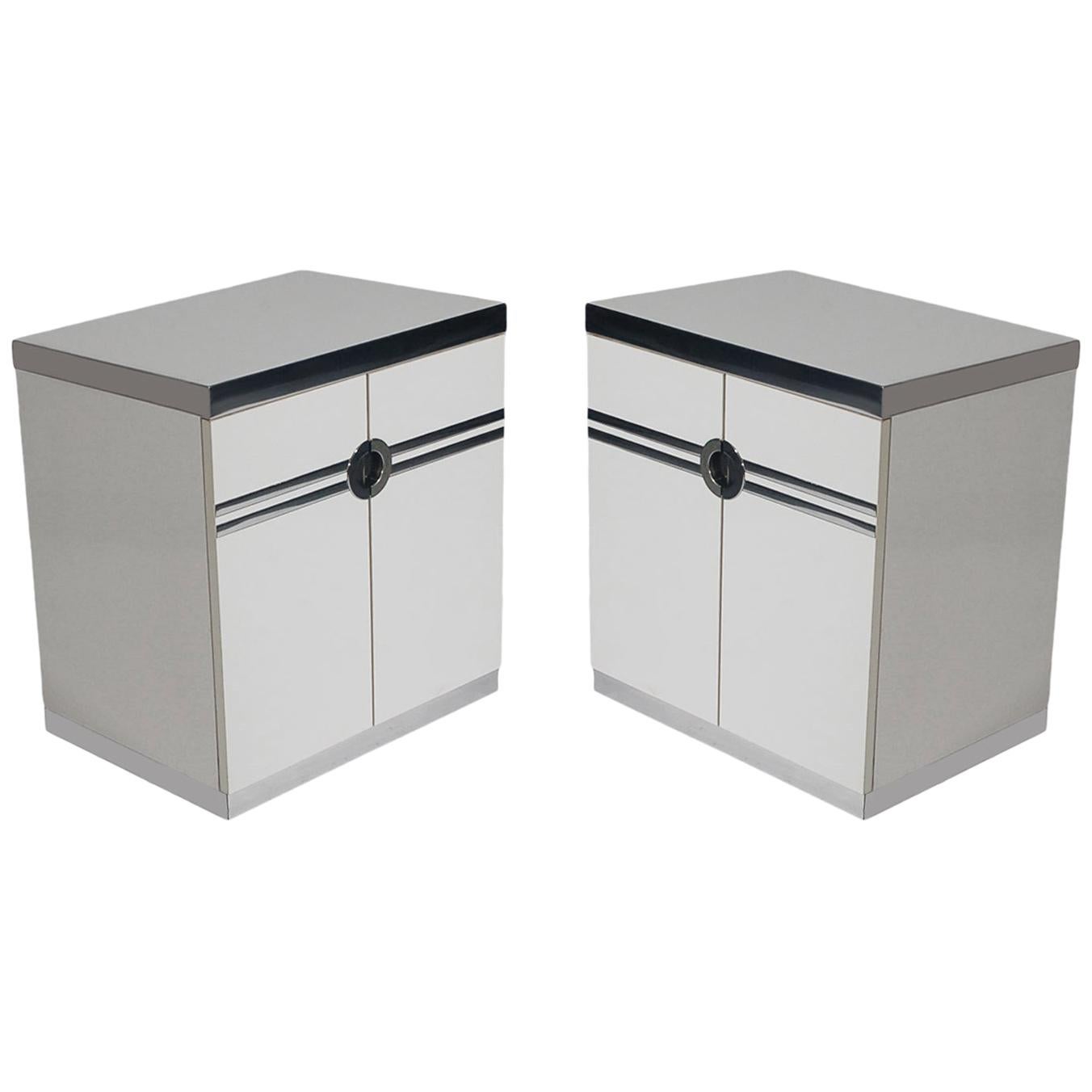 Pair of Mid-Century Modern White Nightstands by Pierre Cardin in Art Deco Form For Sale