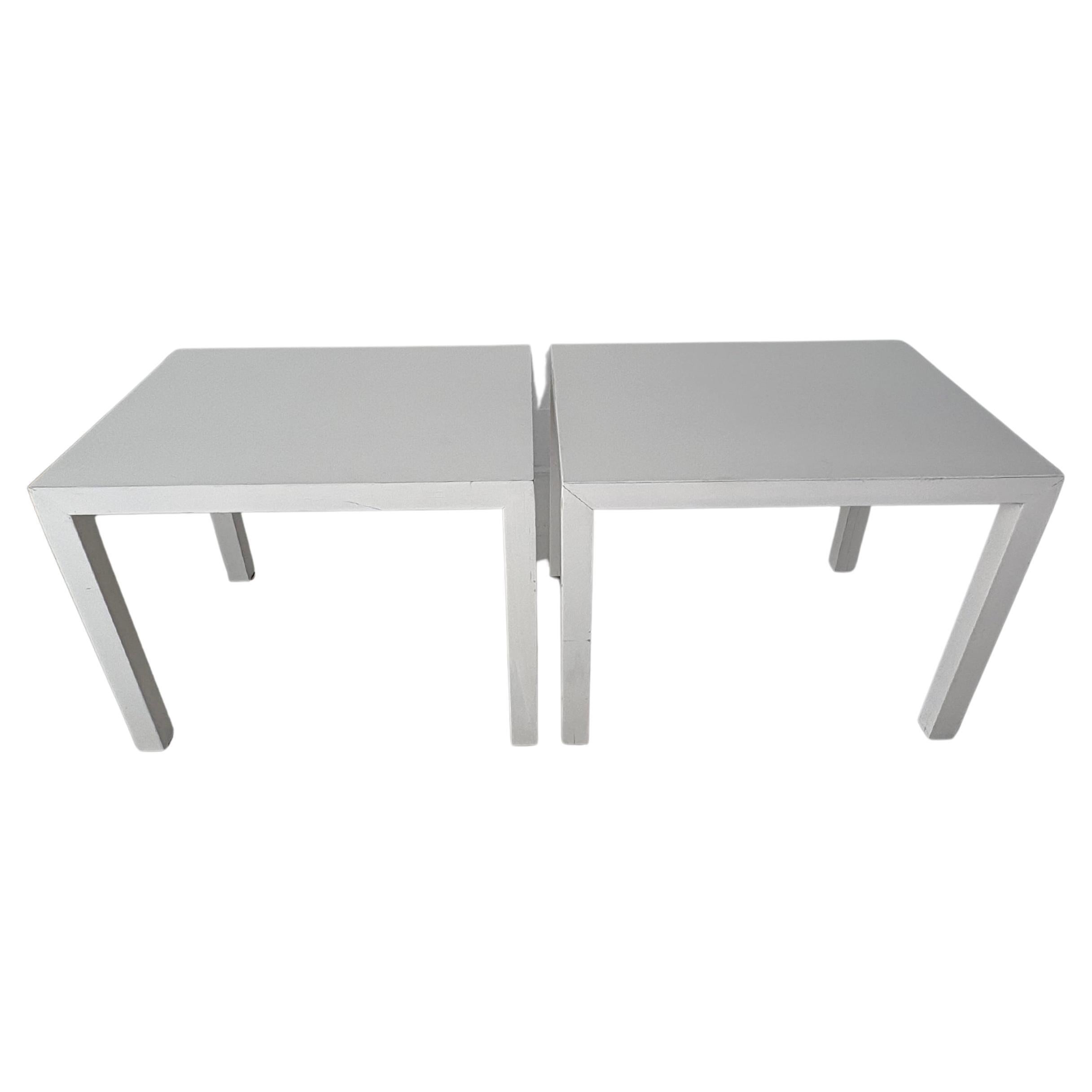 Paire de tables d'appoint Parsons blanches de style moderne du milieu du siècle dernier par Lane