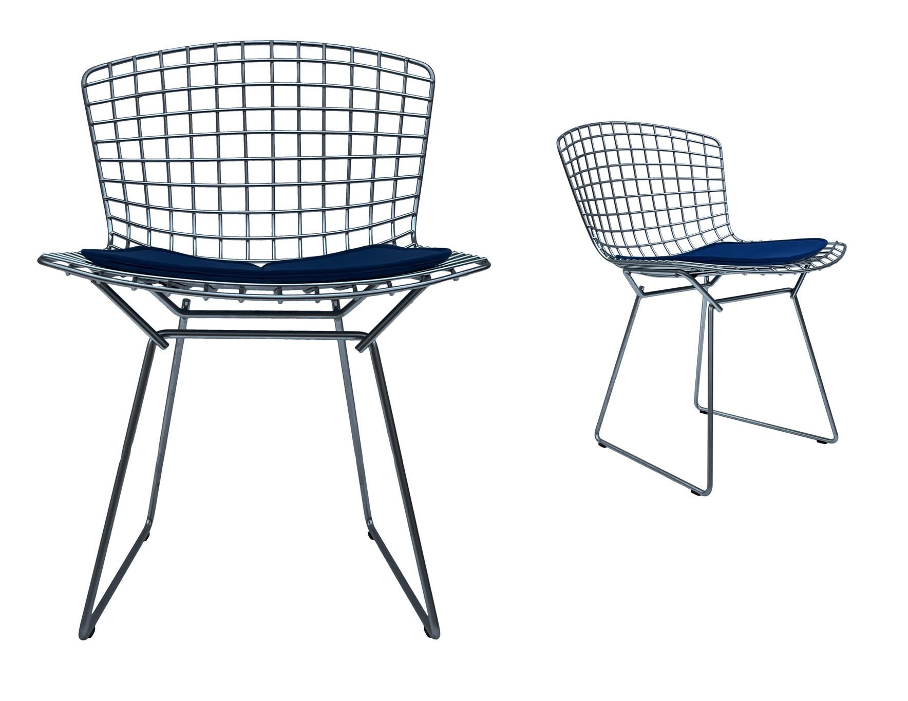 Acier Paire de chaises d'appoint ou de salle à manger en fil de fer de la modernité du milieu du siècle dernier par Harry Bertoia pour Knoll