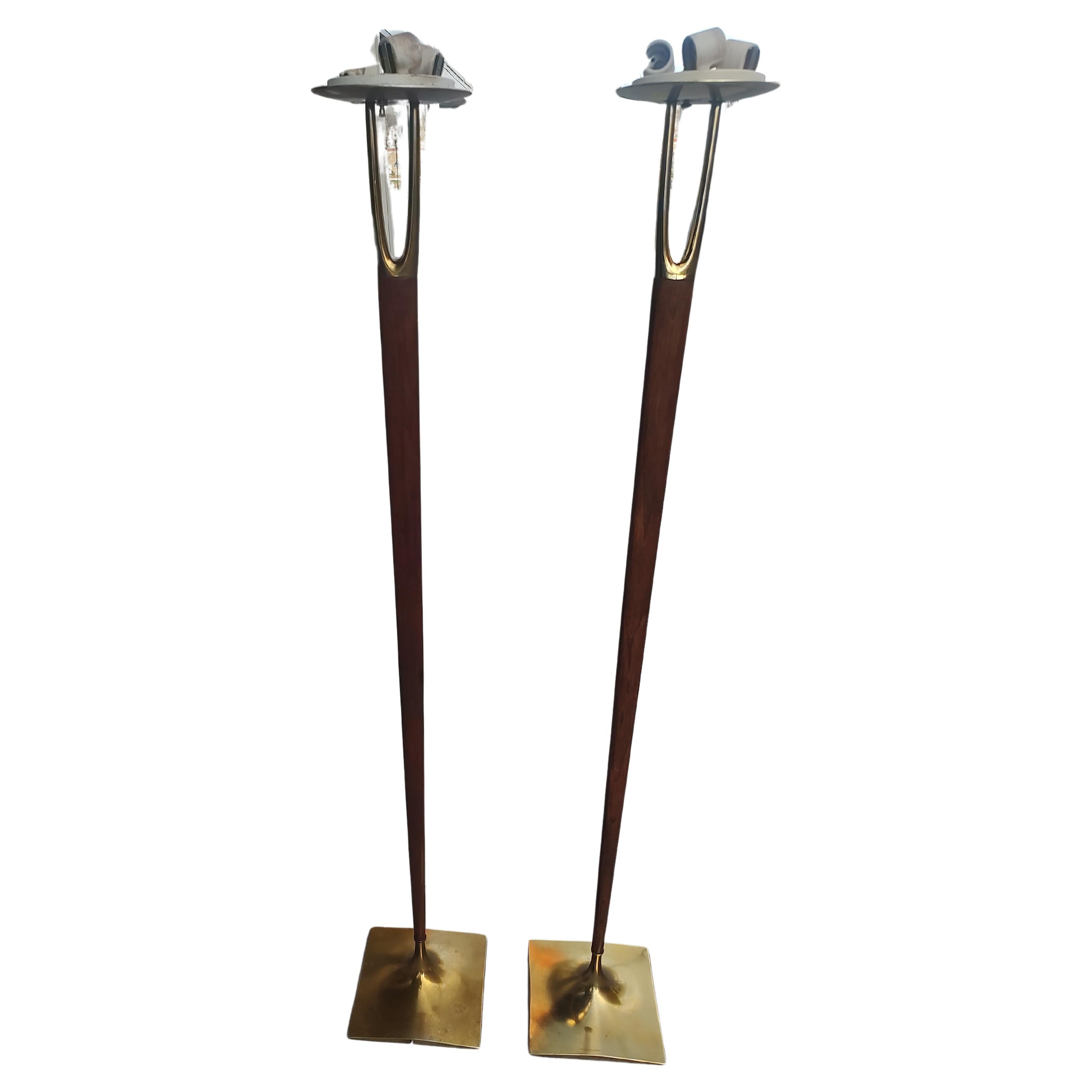 Mid-Century Modern Paire de lampadaires Wishbone modernes du milieu du siècle dernier par Gerald Thurston pour Laurel en vente