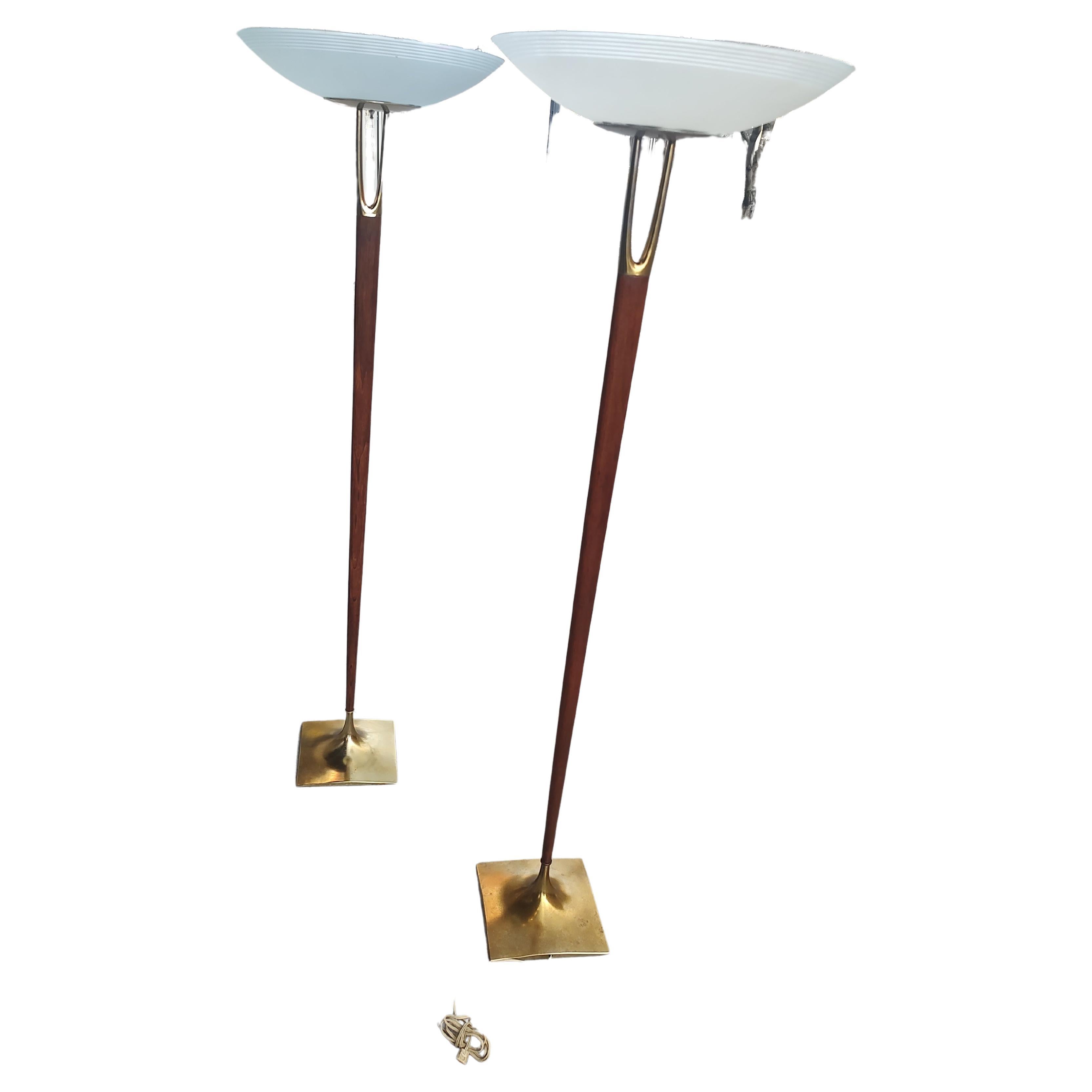 Pair of Mid Century Modern Wishbone Floor Lamps by Gerald Thurston for Laurel For Sale 1