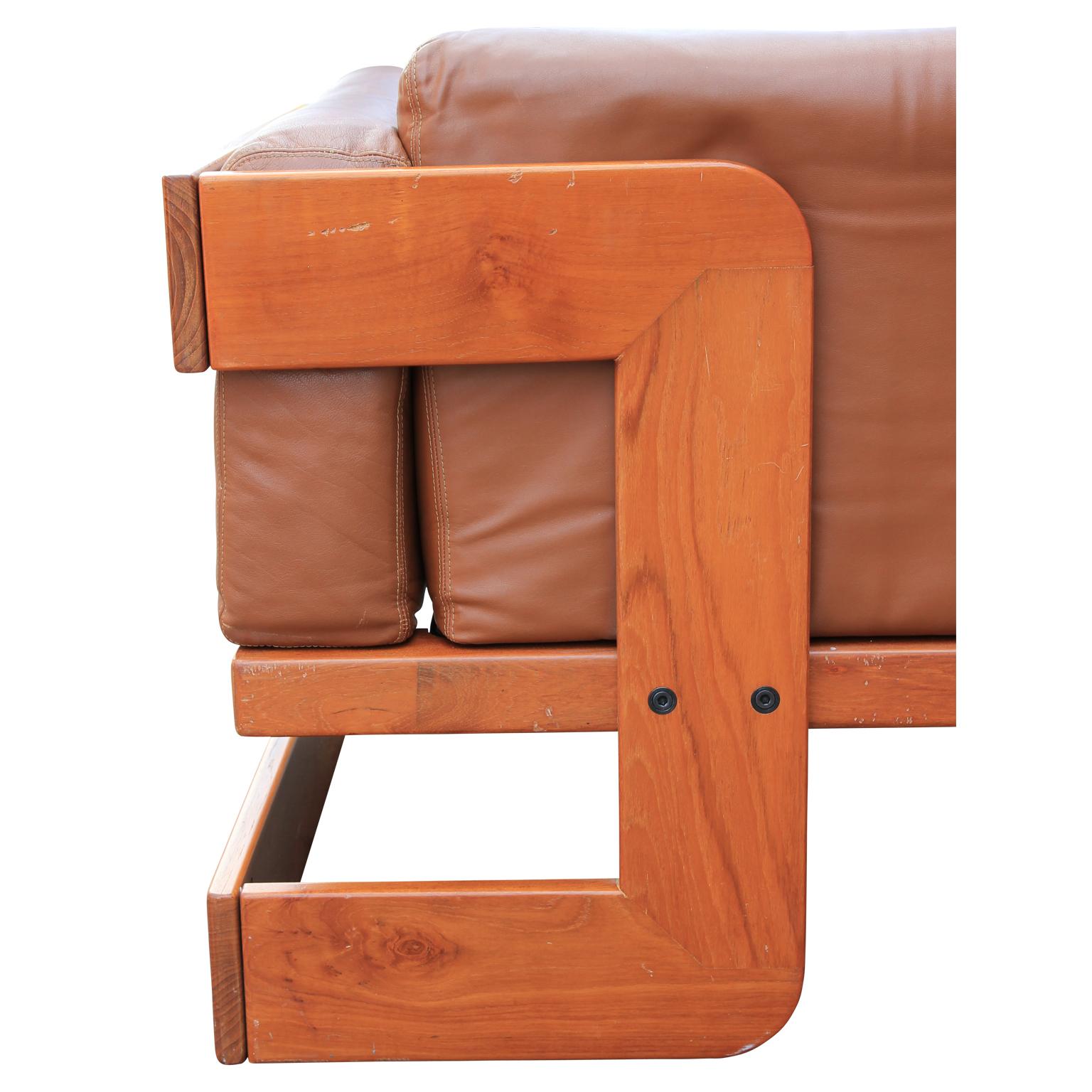 Pair of Mid-Century Modern Wood and Tan Leather Club Chairs by Giuseppe Raimondo 1