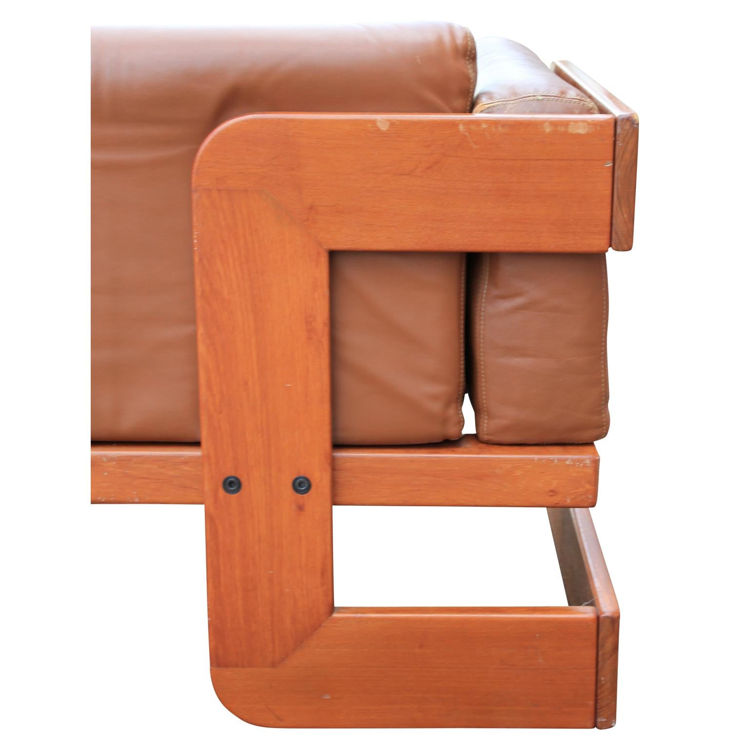 Pair of Mid-Century Modern Wood and Tan Leather Club Chairs by Giuseppe Raimondo 2