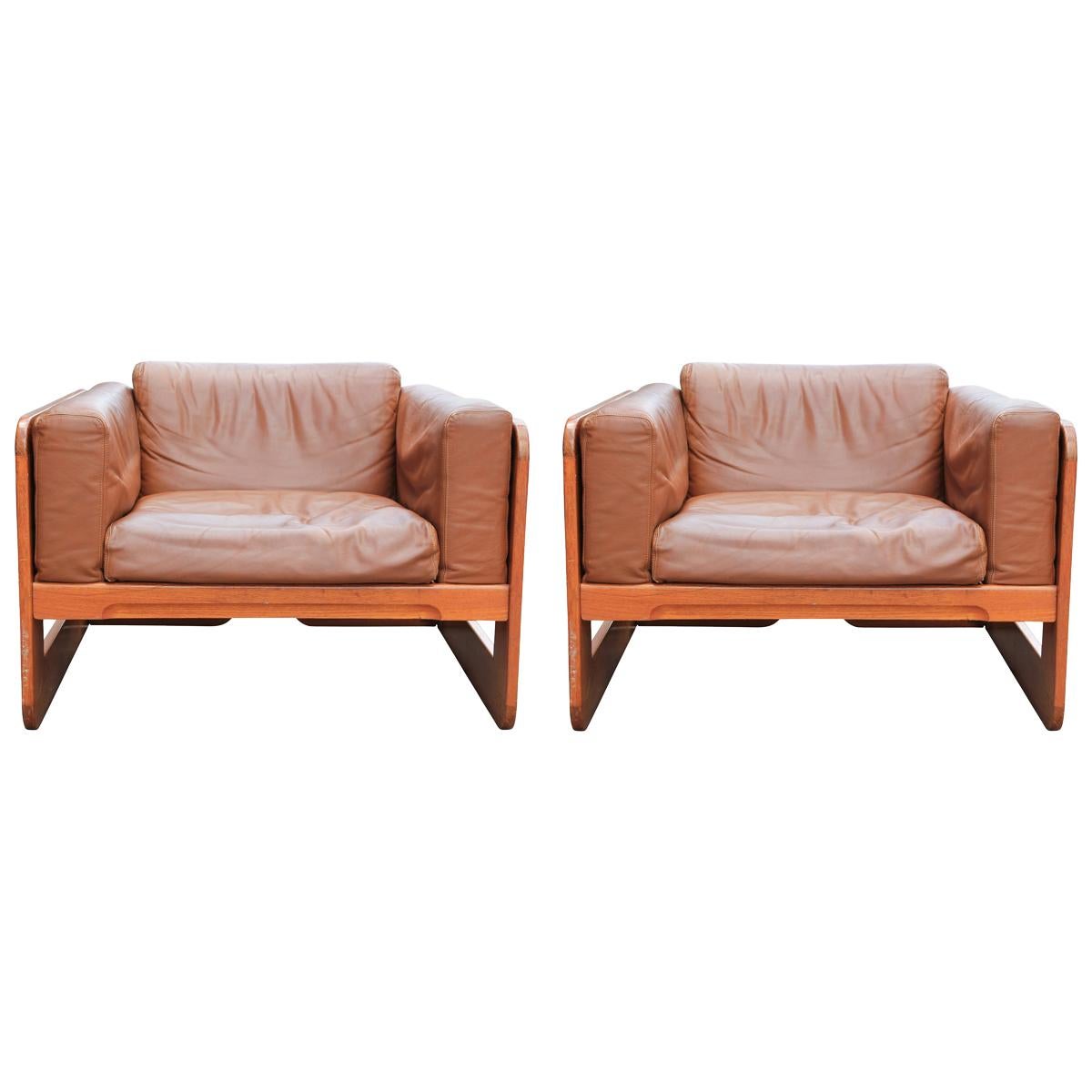 Pair of Mid-Century Modern Wood and Tan Leather Club Chairs by Giuseppe Raimondo