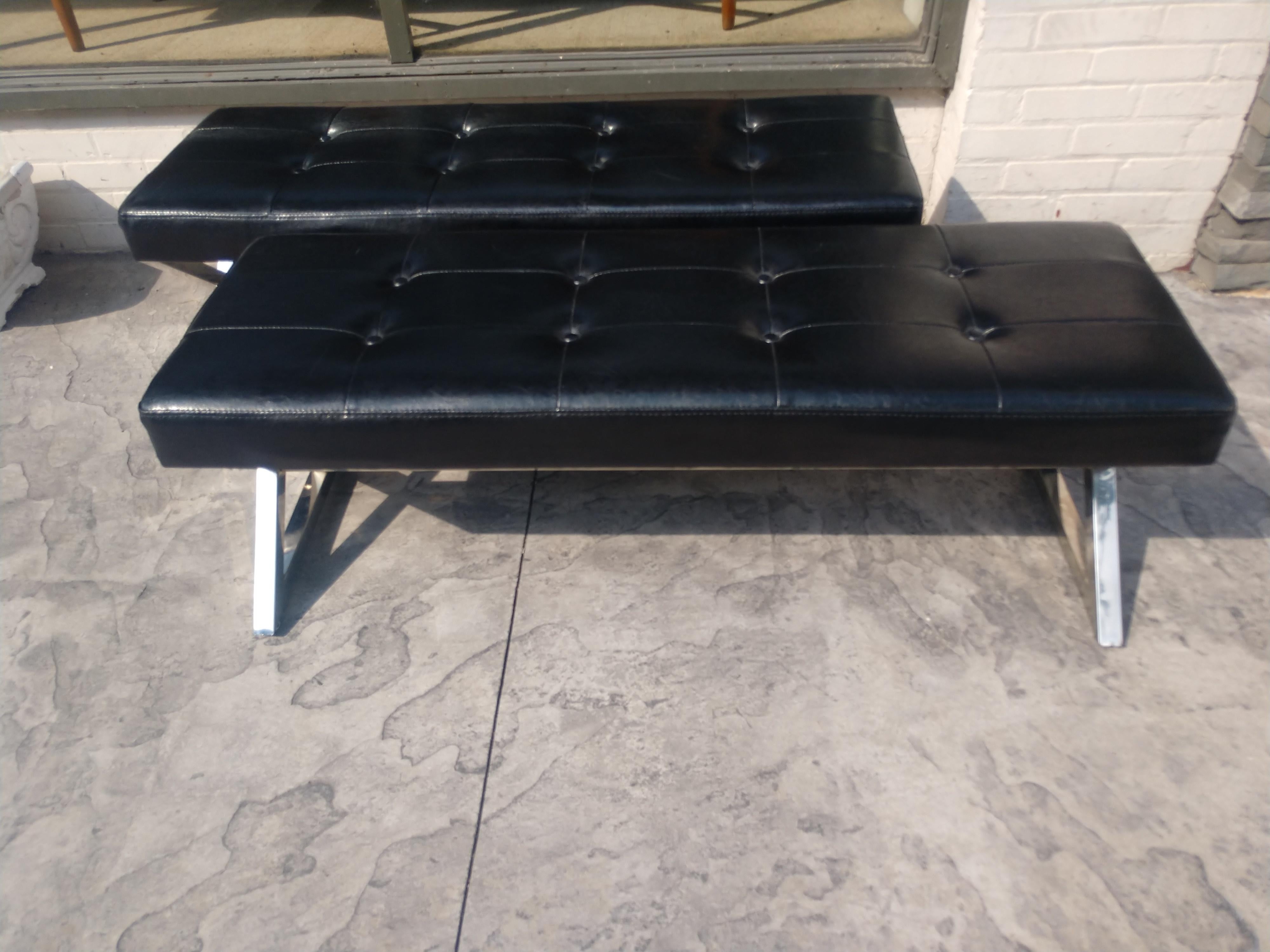 Late 20th Century Pair of Mid Century Modern X Frame Benches For Sale