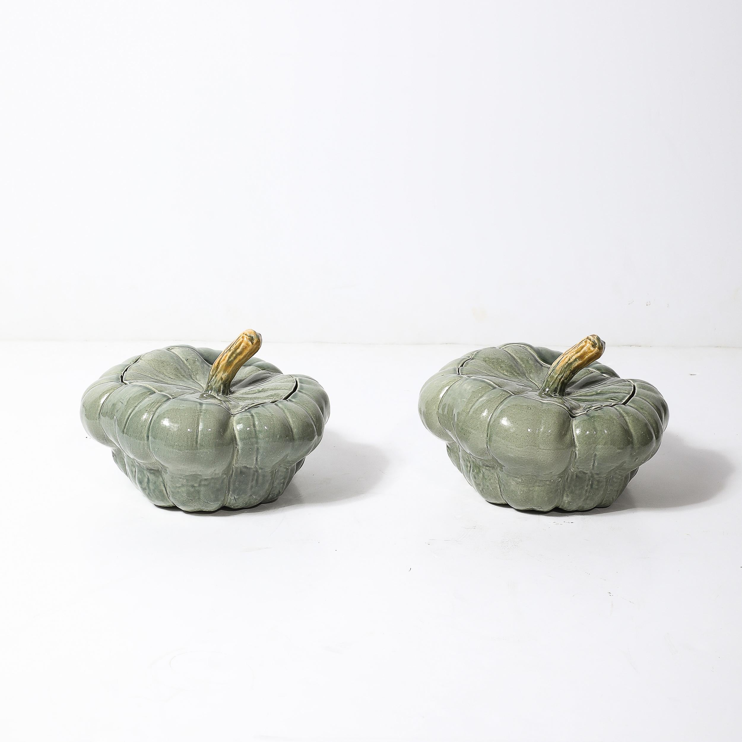 Paire de soupières à couvercle en céramique moderniste du milieu du siècle dernier en vente 5