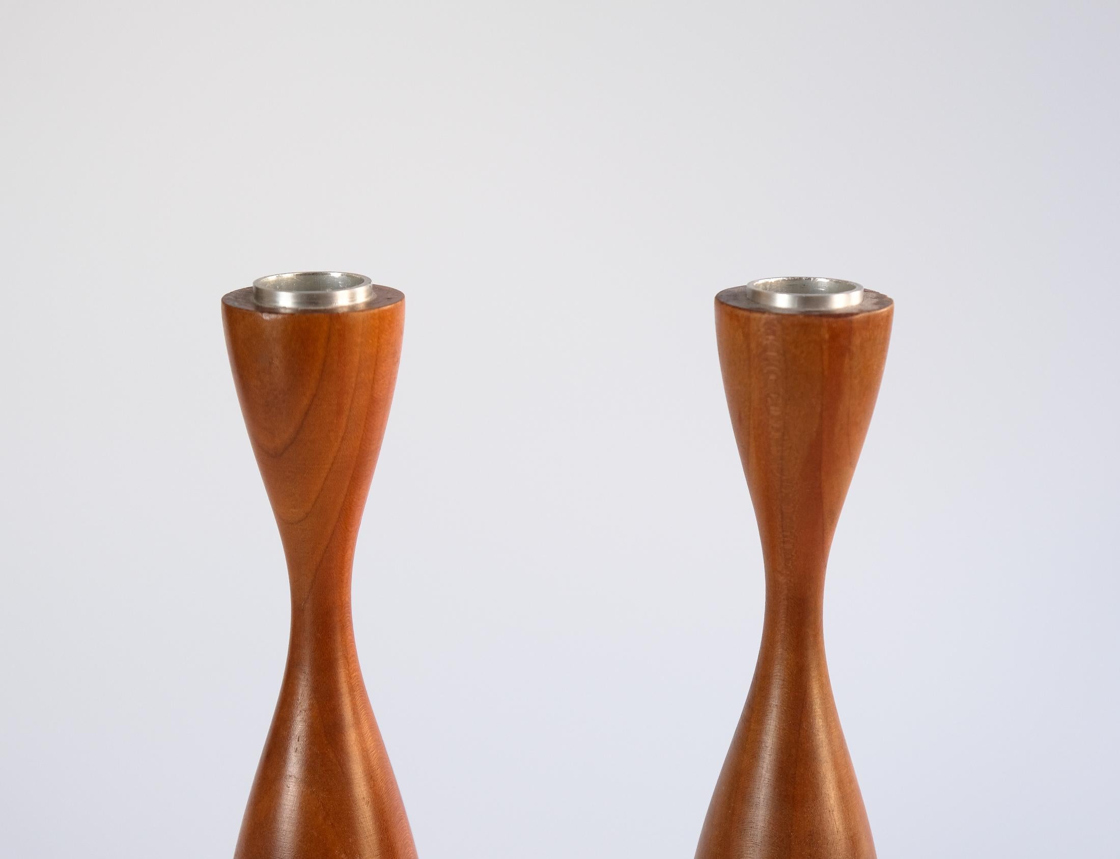 Pair of Mid-Century Modernist Danish Style Candlesticks / Candle Holders, 1960s 1