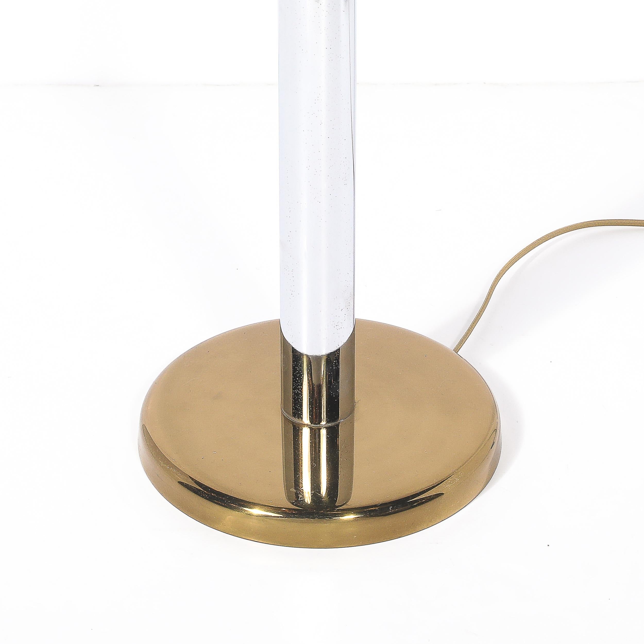 Américain Paire de lampadaires modernistes du milieu du siècle en chrome et laiton par Karl Springer en vente