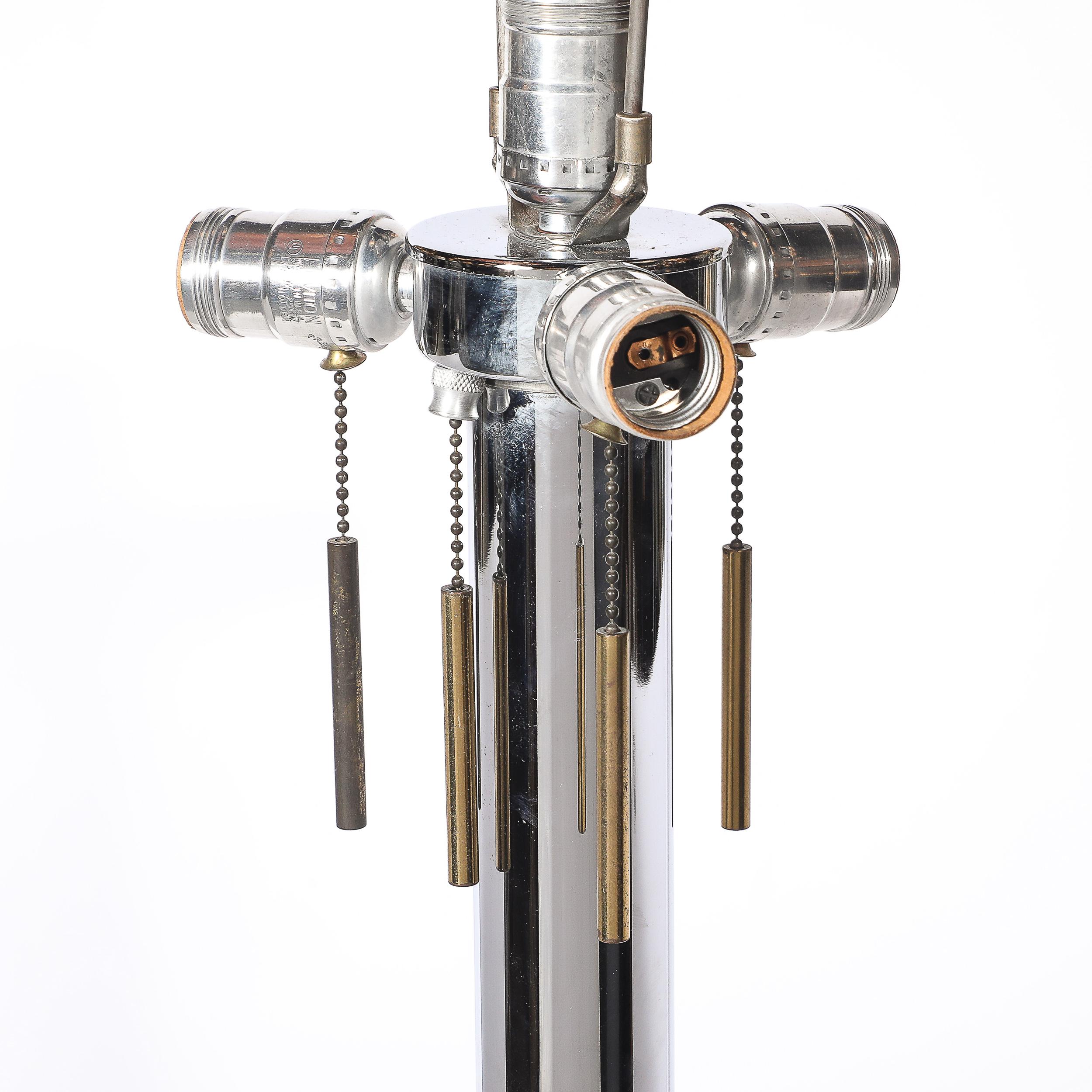 Paire de lampadaires modernistes du milieu du siècle en chrome et laiton par Karl Springer Excellent état - En vente à New York, NY